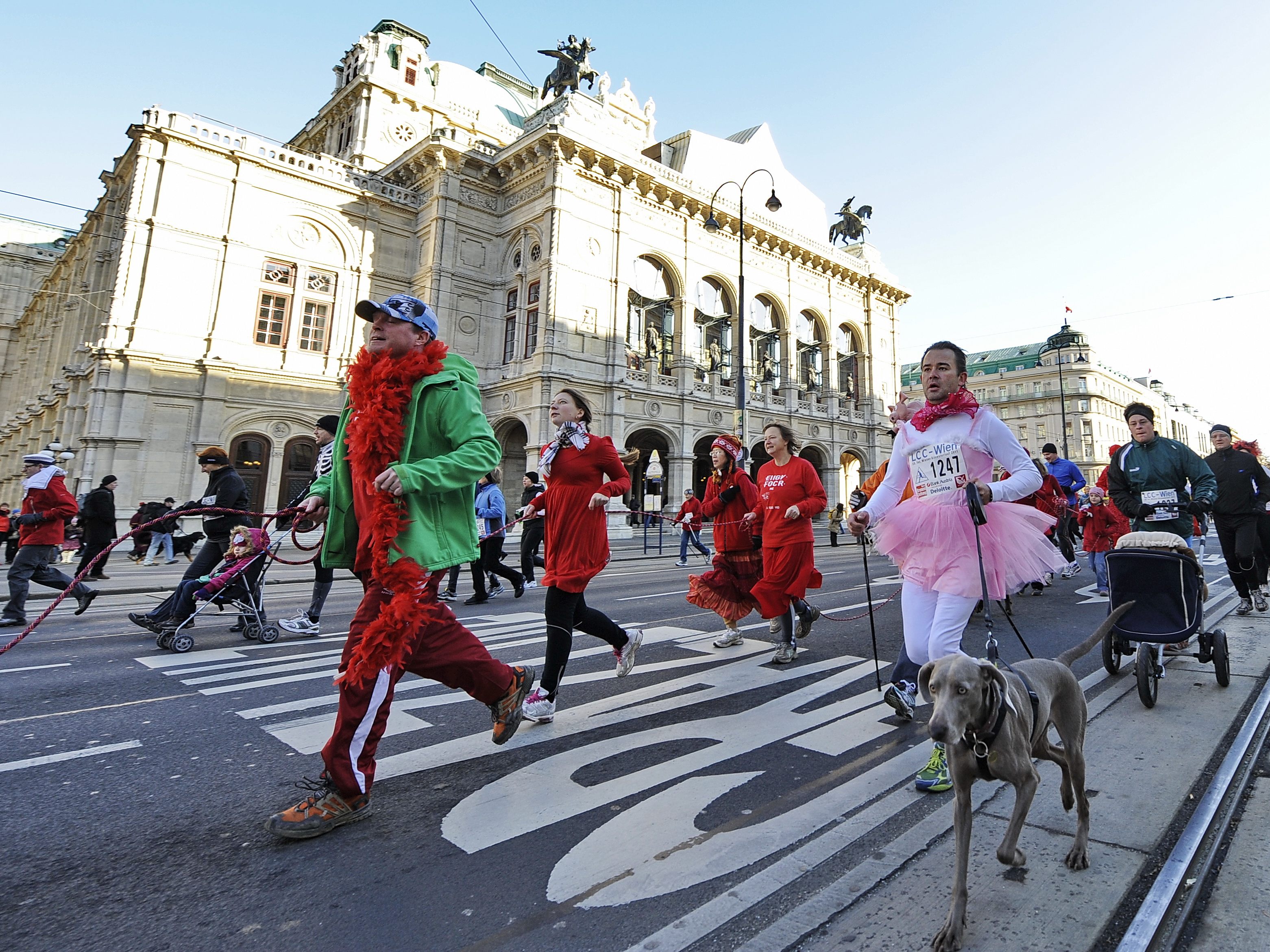 Öffi-Einschränkungen während des Wiener Silvesterlaufs 2022.