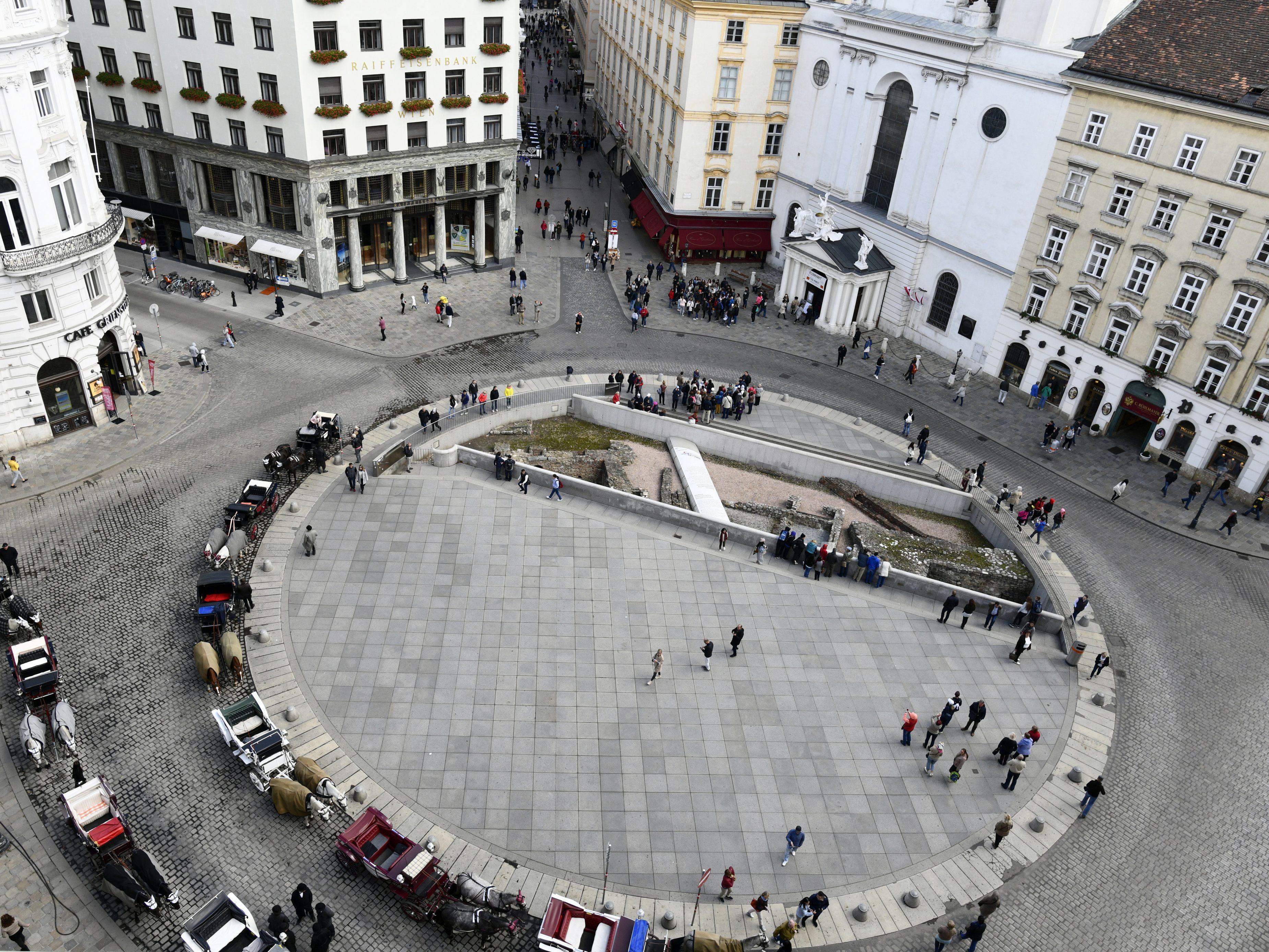 Nach Absturz: Mann aus römischer Ausgrabung in Wien geborgen.