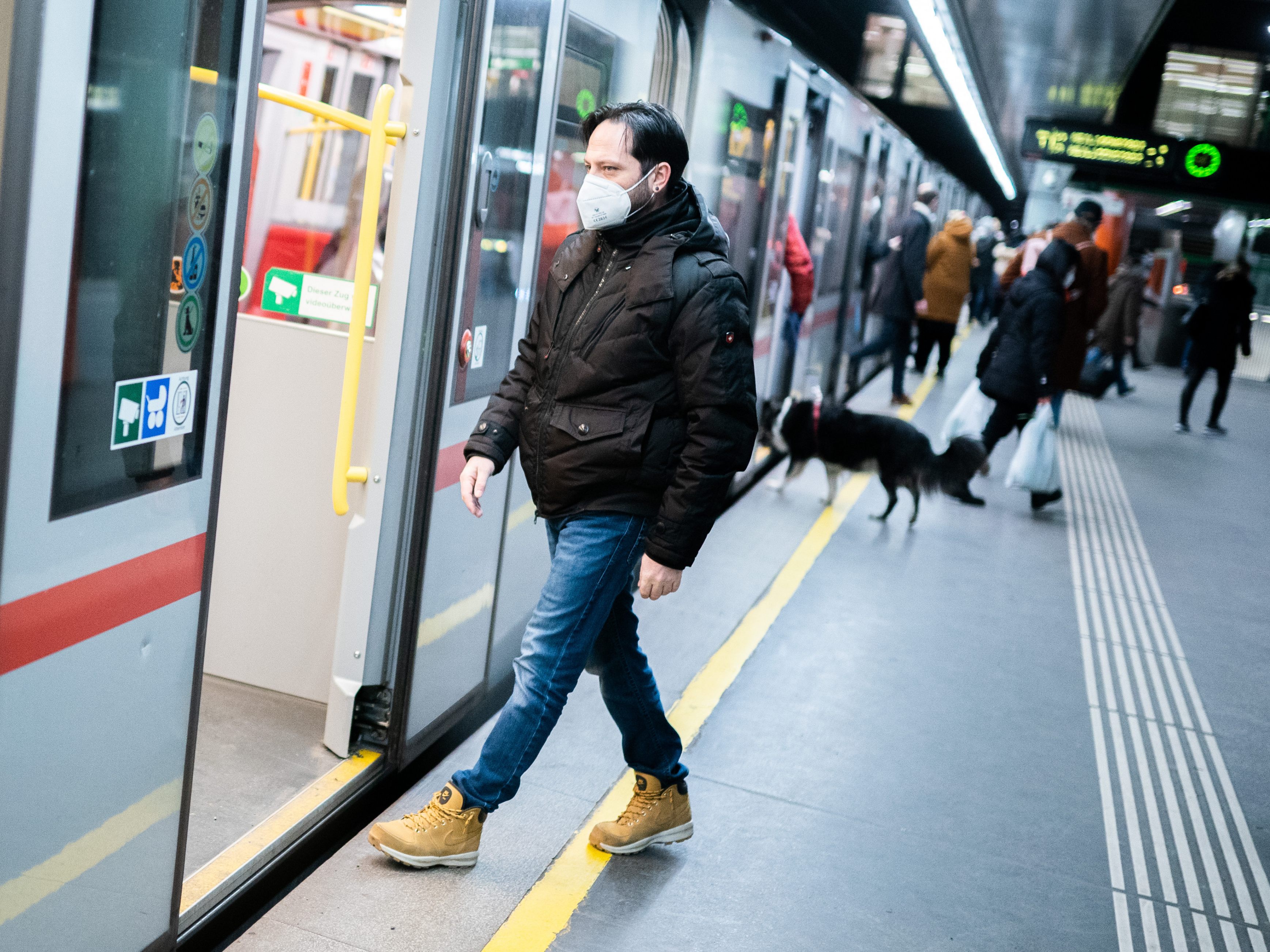 Die MFG bekämpft Wiens Maskenpflicht mit einer Verfassungsbeschwerde.