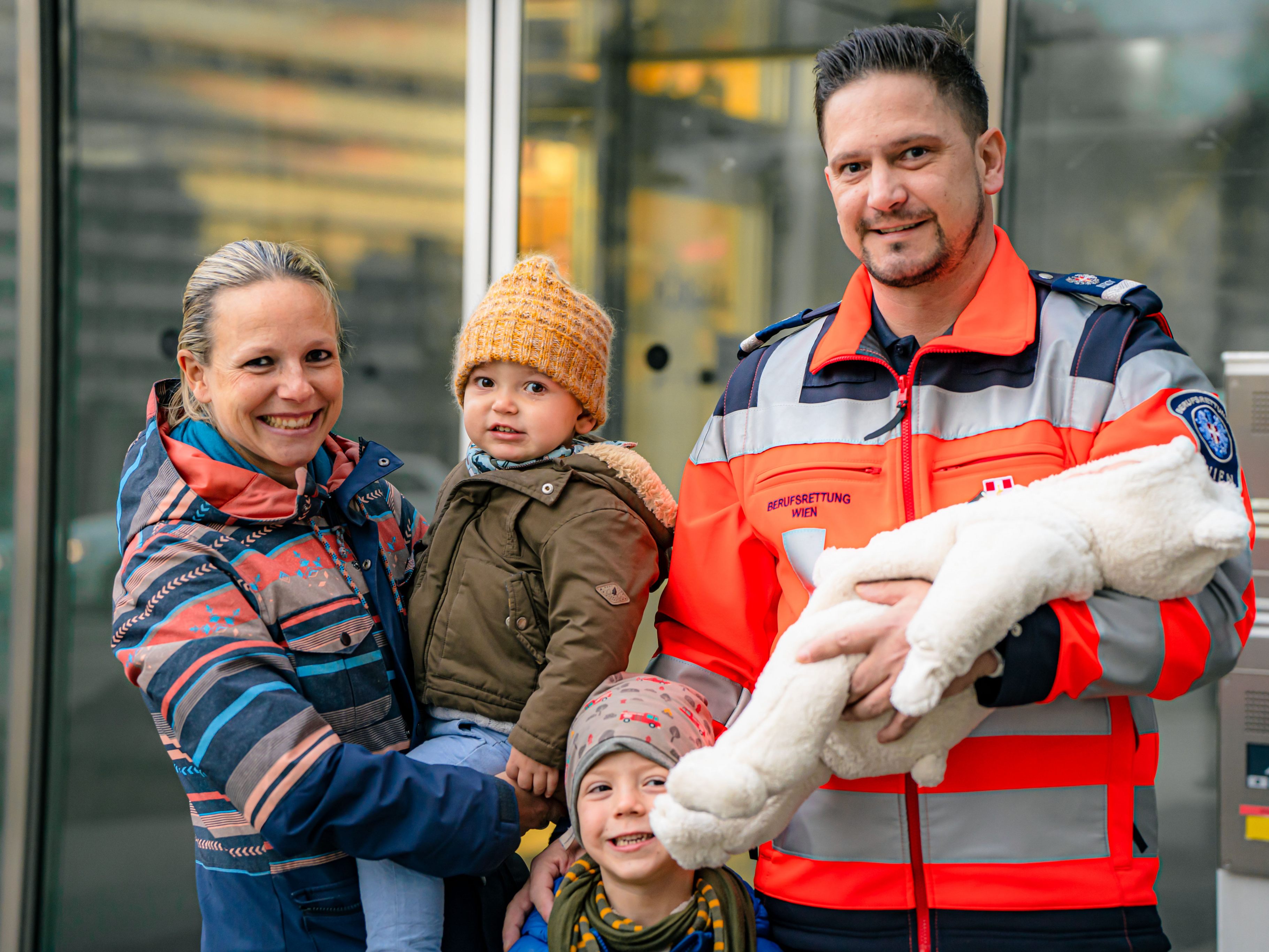 Wiener Sanitäter half letztes Monat bei Hausgeburt von Tochter.