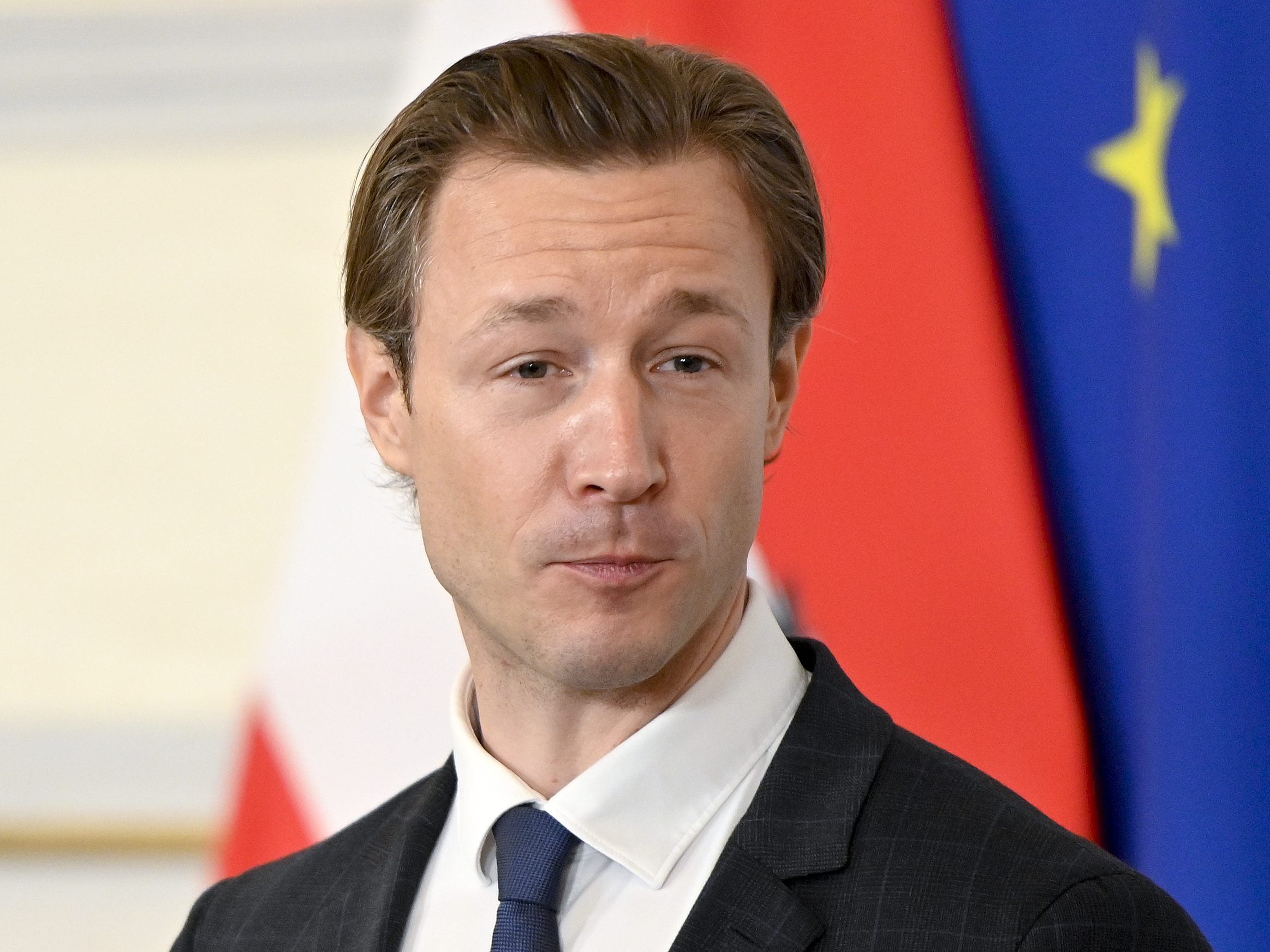 Schon wieder ein Rücktritt Blümels: Dieses Mal von seiner Position als Superfund-CEO. Schon wieder ein Rücktritt Blümels: Dieses Mal von seiner Position als Superfund-CEO.