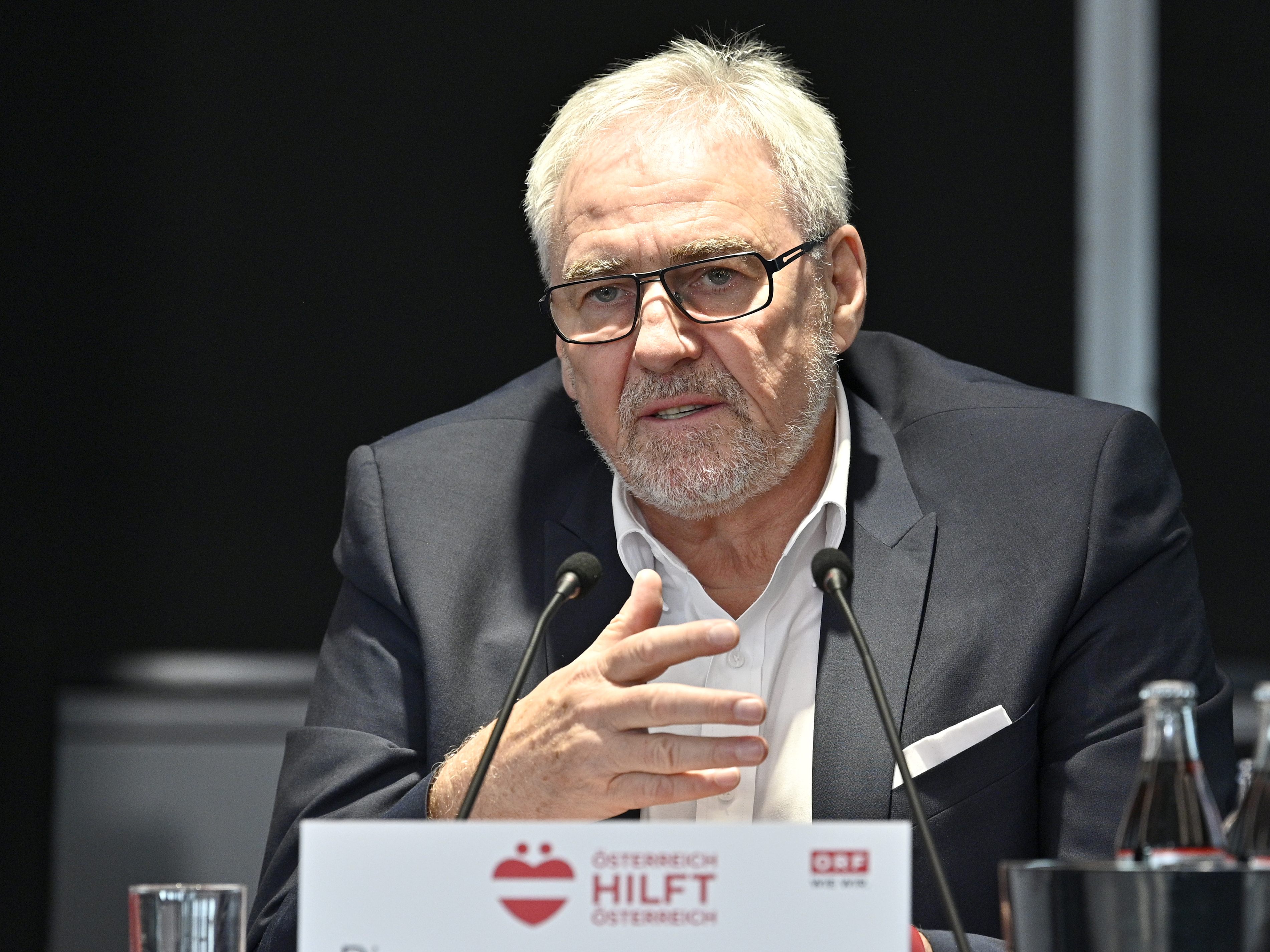 "Licht ins Dunkel" - Strobl: "Abschaffung wäre großer Schaden". "Licht ins Dunkel" - Strobl: "Abschaffung wäre großer Schaden".