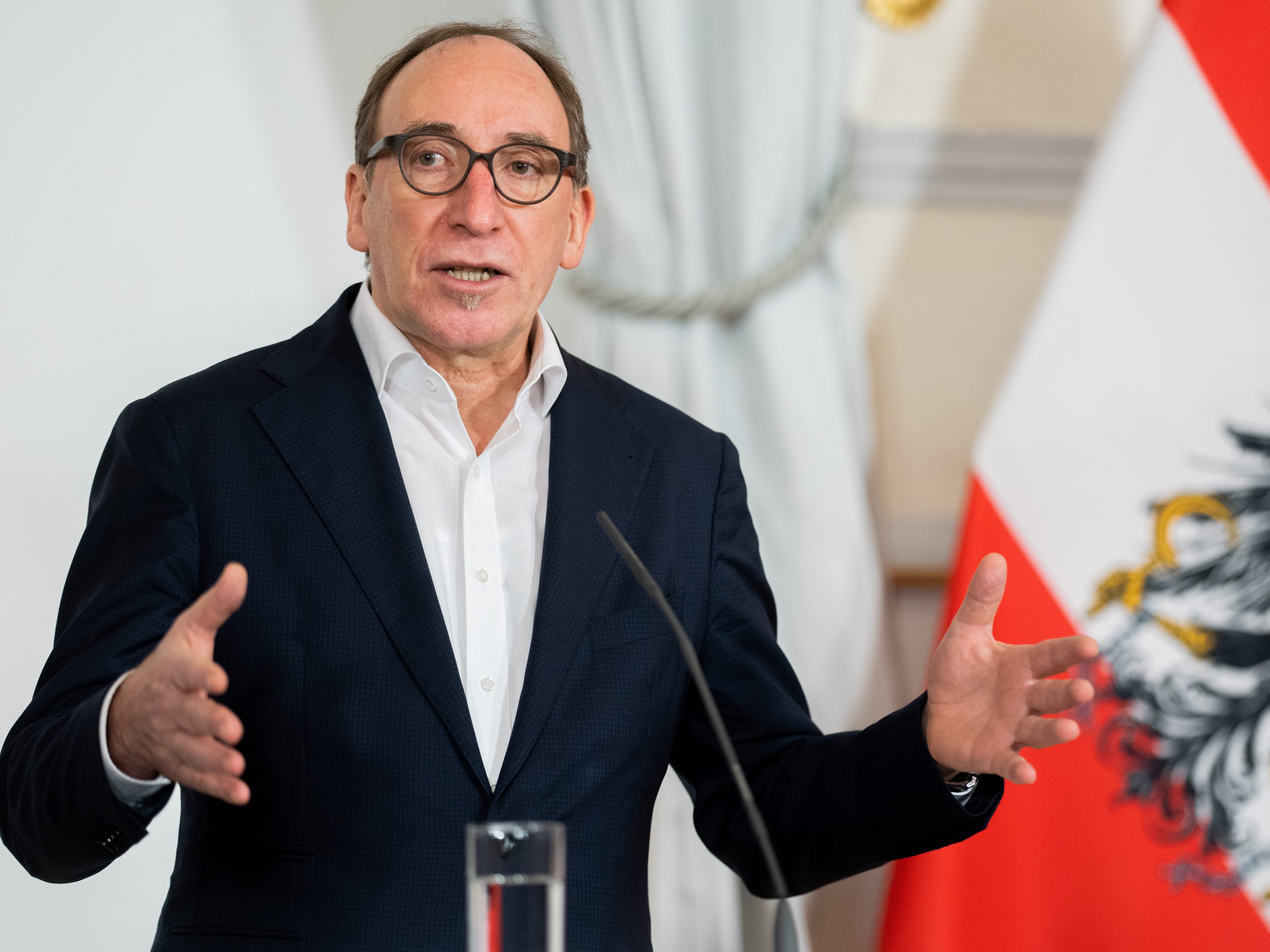 Magnus Brunner will Anreize zu längerem Arbeiten schaffen, Sozialminister Johannes Rauch steht dem "reserviert" gegenüber.