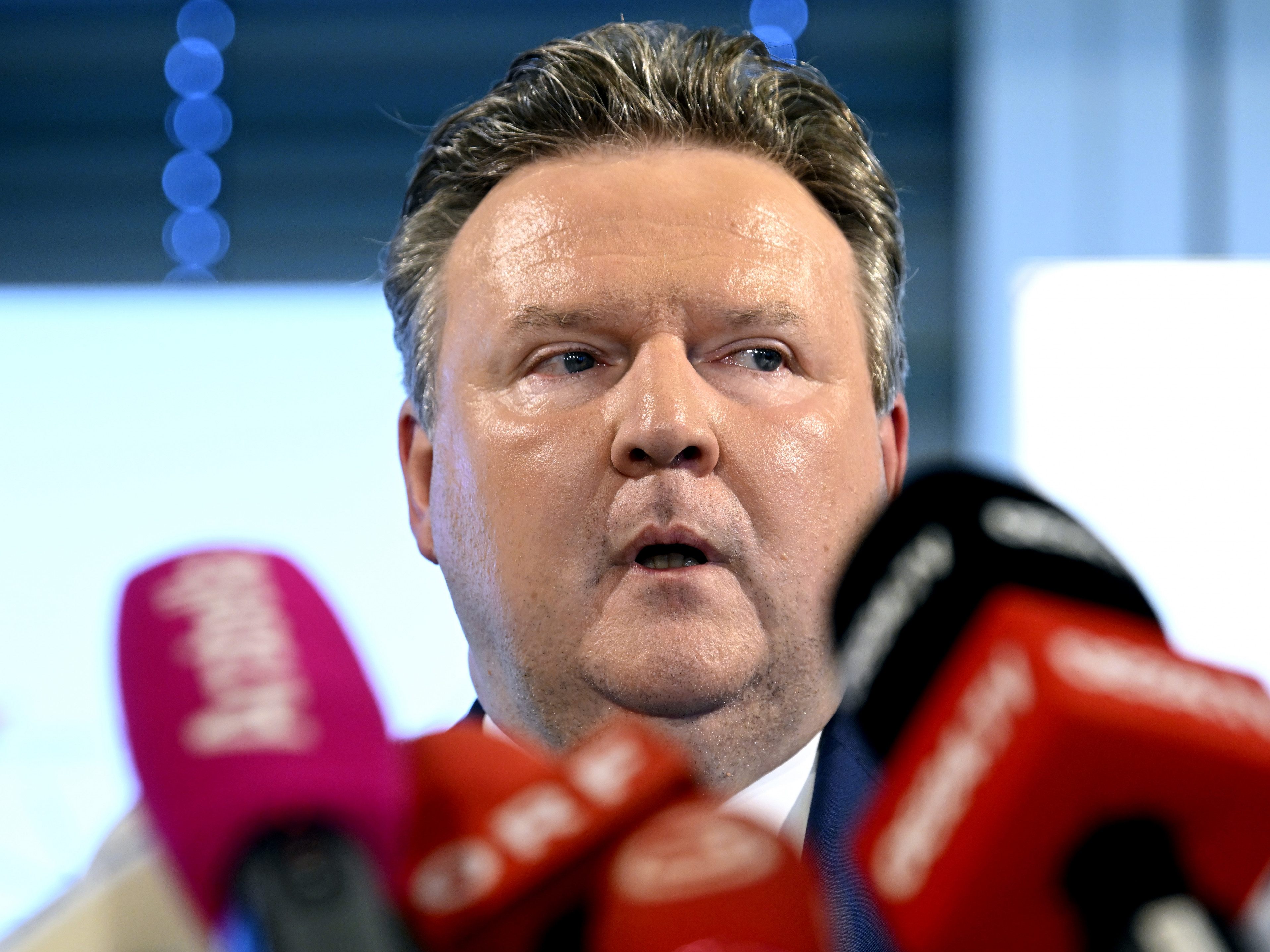 Das Diensthandy von Michael Ludwig ist in der Causa Wien Energie als Beweismittel zulässig.