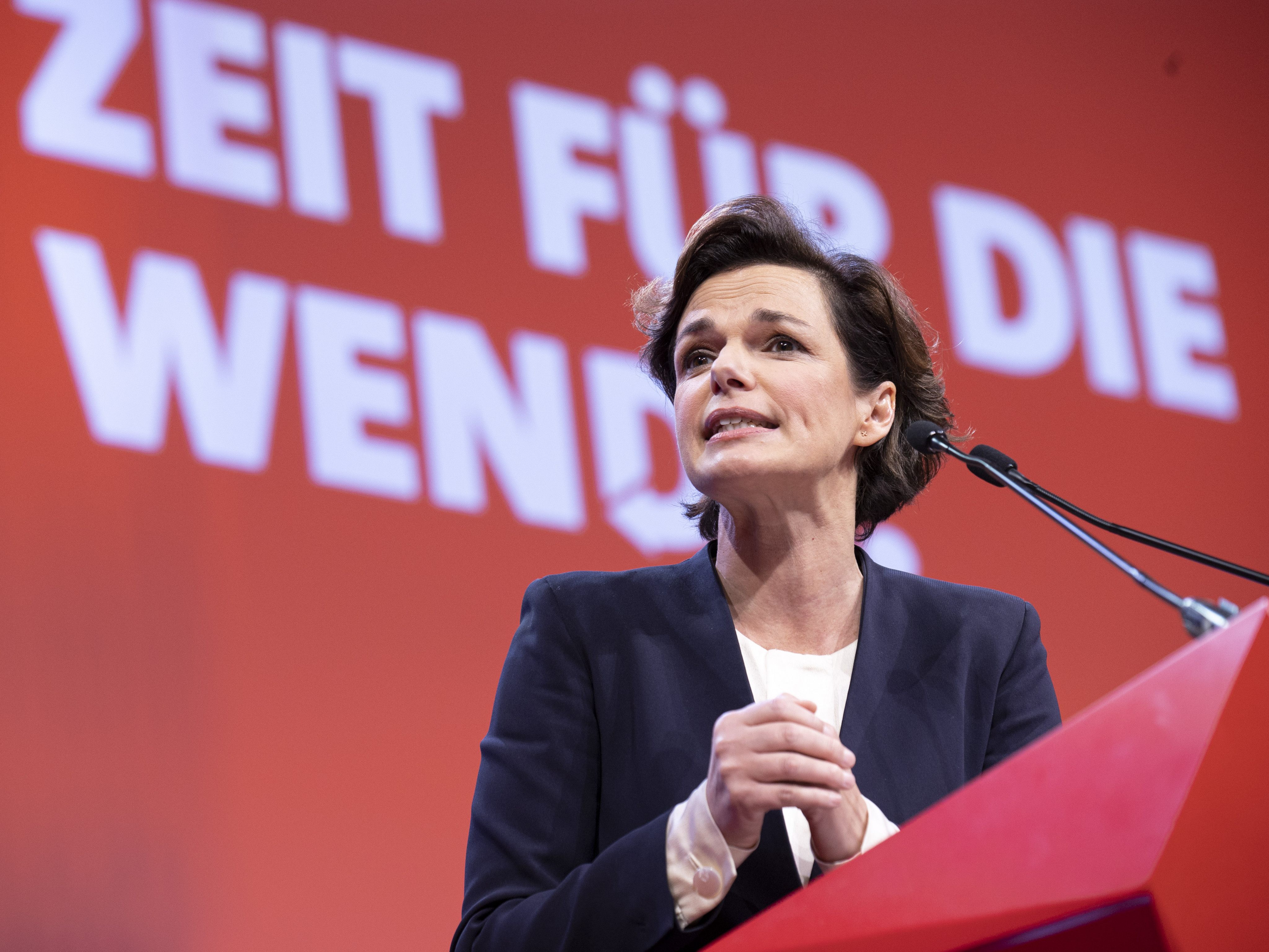 Die SPÖ-Chefin appelliert an die ÖVP-Landeshauptleute.