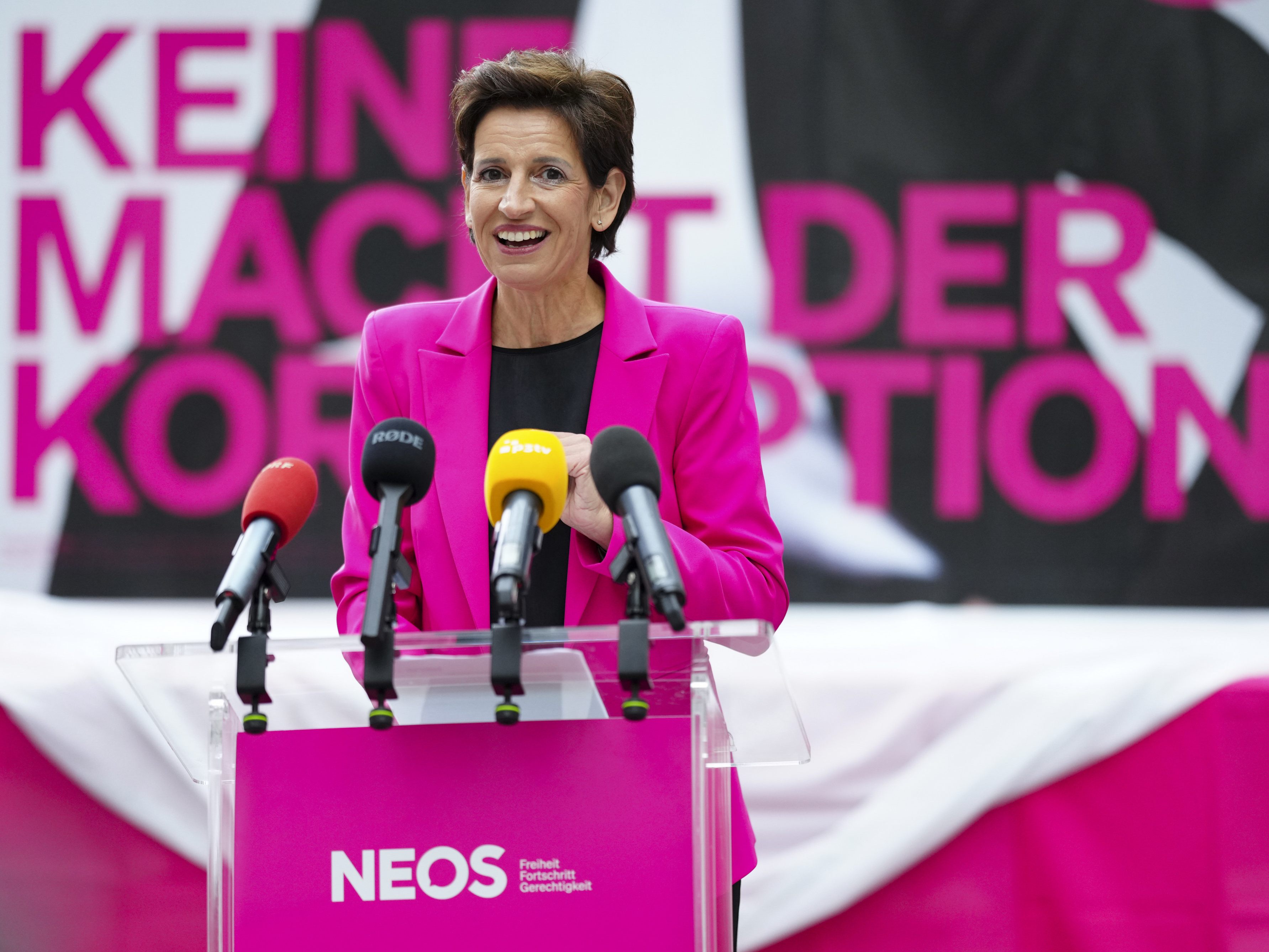 NEOS-Landessprecherin Indra Collini kritisierte die "Verschwiegenheit des Landesrechungshofs".