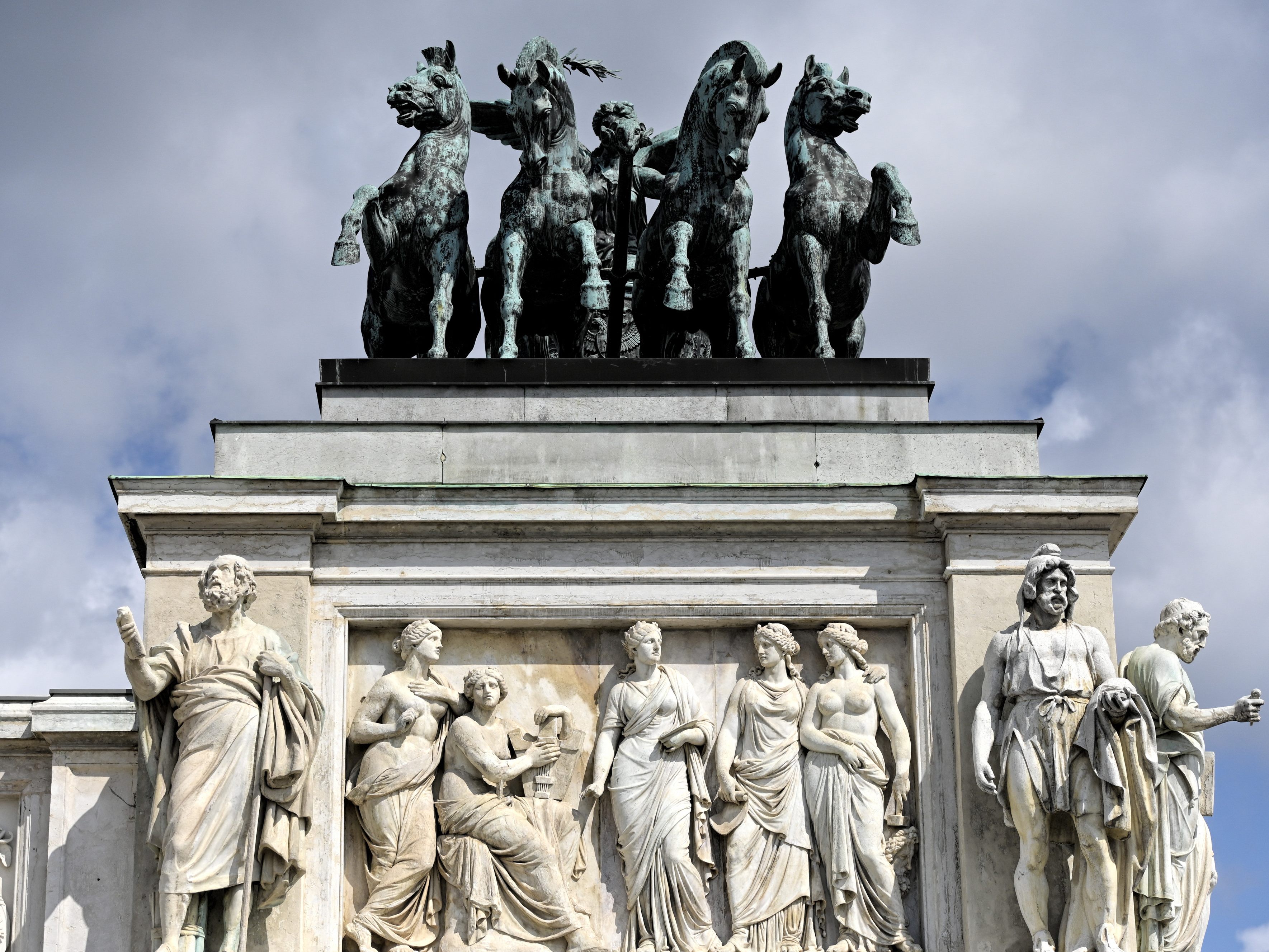 Ein Viertel der Jungen in Österreich hegt Zweifel an der Demokratie als Ideal. Ein Viertel der Jungen in Österreich hegt Zweifel an der Demokratie als Ideal.
