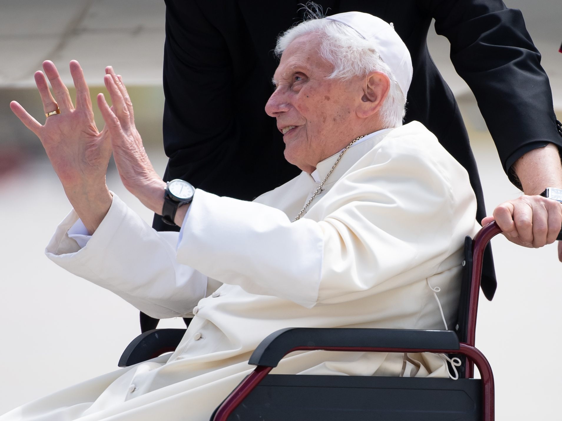 Der Gesundheitszustand von Papst Benedikt ist weiterhin ernst.