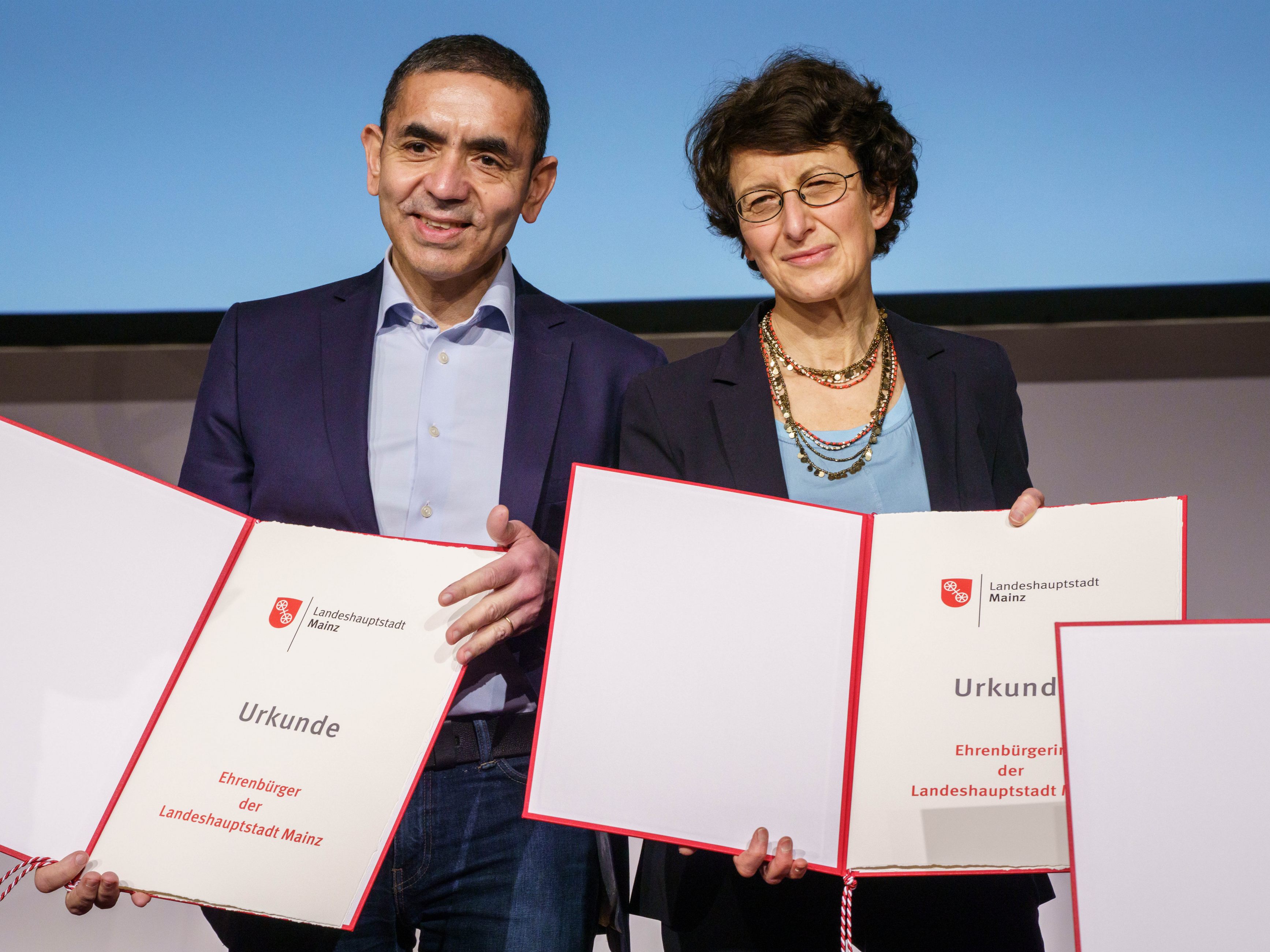 Die Biontech-Gründer rechnen mit einer mRNA-Krebstherapie bis 2030.