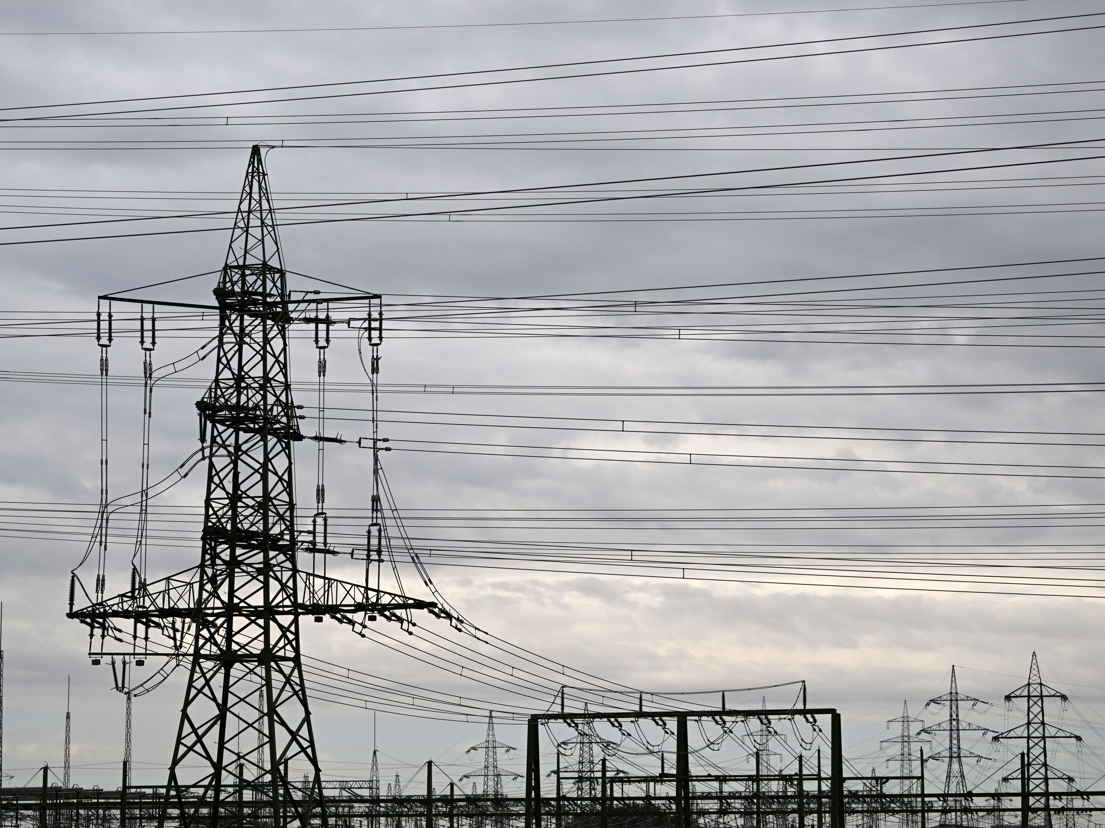 In Großbritannien wird aufgrund der Kältewelle in Europa der Strom knapp. In Großbritannien wird aufgrund der Kältewelle in Europa der Strom knapp.