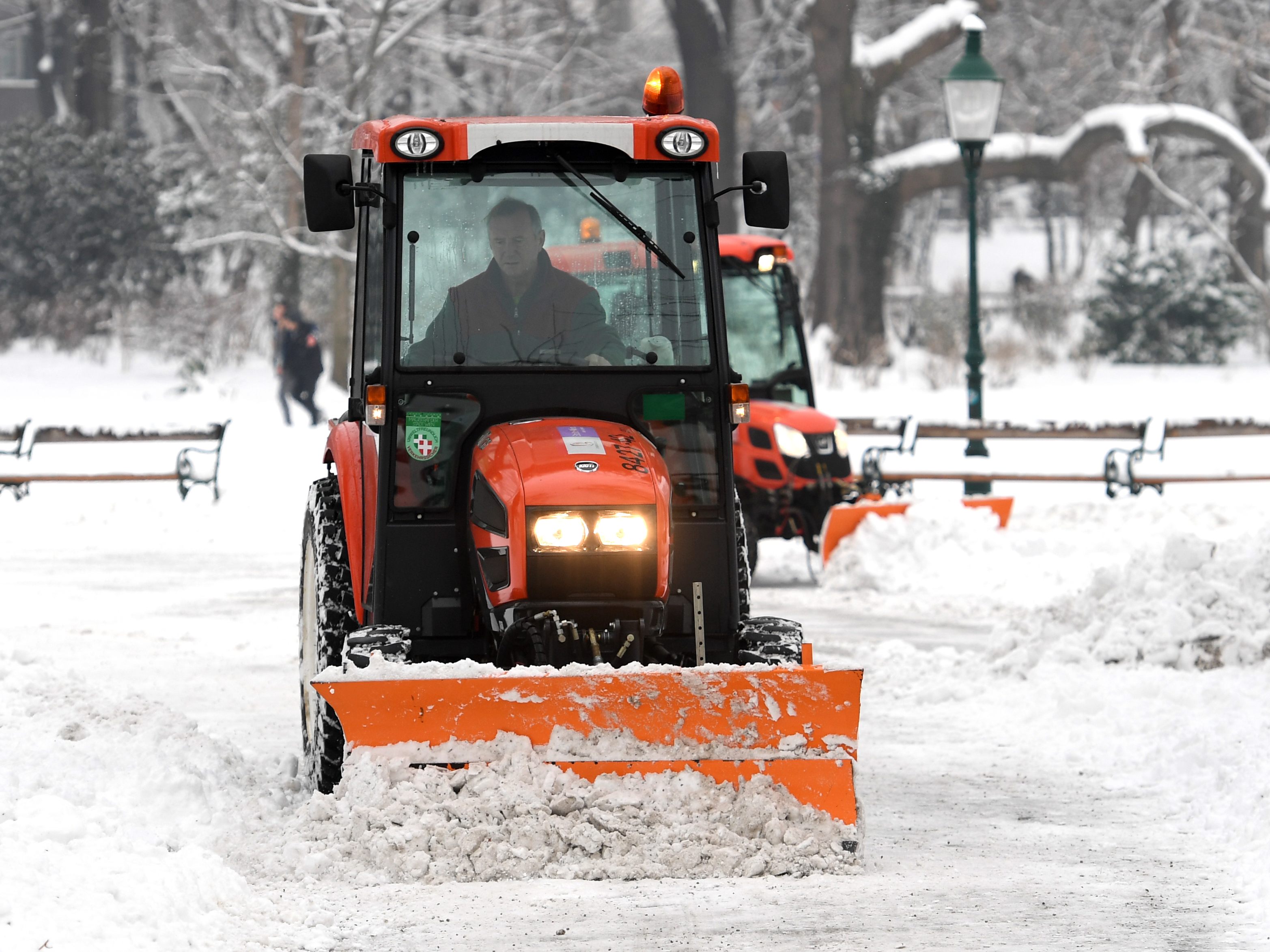 Am Sonntag wird auch in Wien jede Menge Schnee erwartet. Die Stadt Wien bereitet sich auf einen intensiven Einsatz vor. Am Sonntag wird auch in Wien jede Menge Schnee erwartet. Die Stadt Wien bereitet sich auf einen intensiven Einsatz vor.