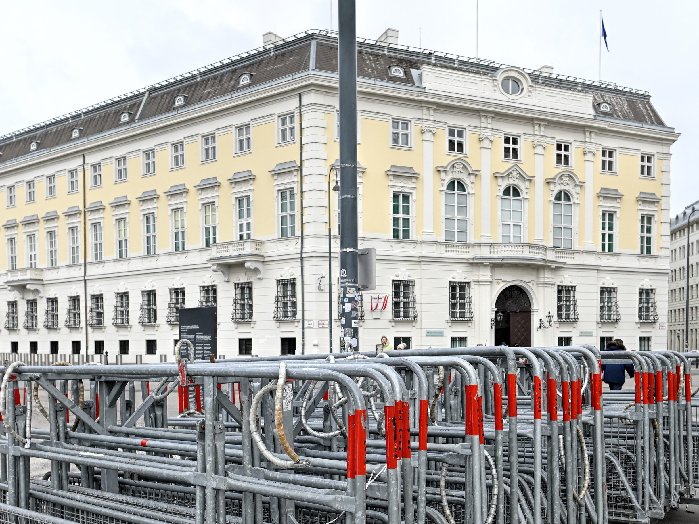 Rumänen wollen am Sonntag vor dem Bundeskanzleramt in Wien demonstrieren.