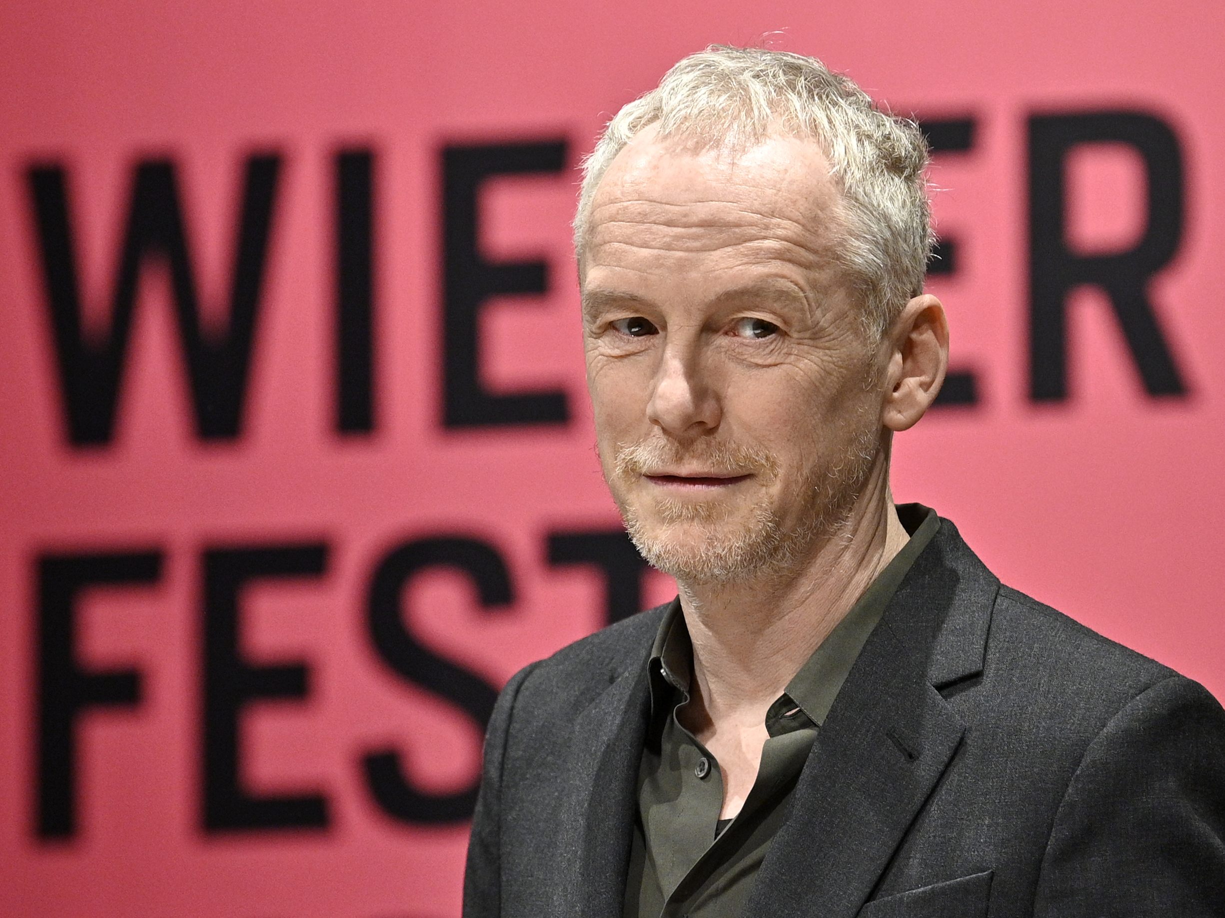 2023 wird ein Nachfolger für den Intendanten der Wiener Festwochen, Christoph Slagmuylder, gekürt. 2023 wird ein Nachfolger für den Intendanten der Wiener Festwochen, Christoph Slagmuylder, gekürt.