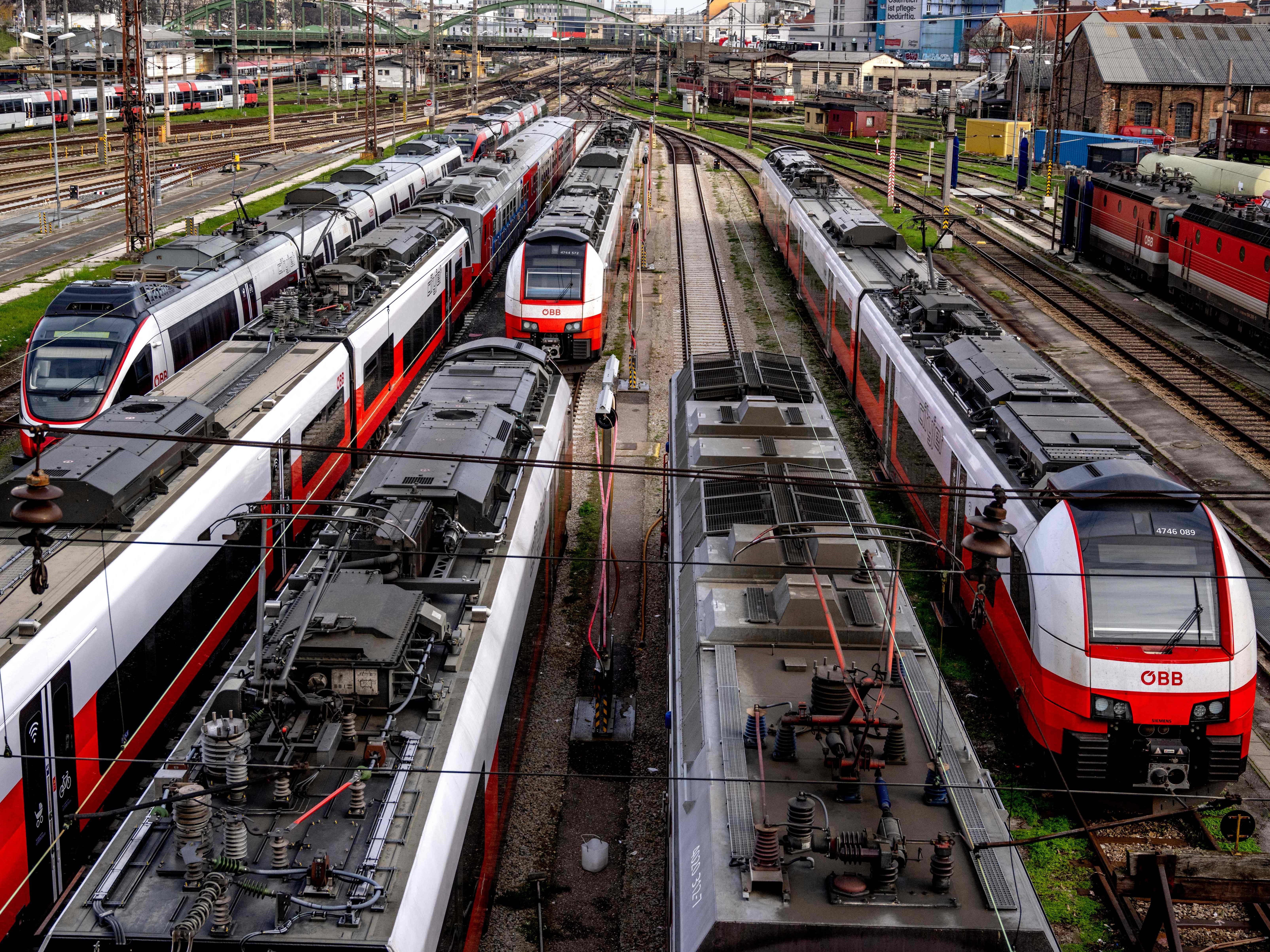 Am Montag geht das Ringen um einen Eisenbahner-KV weiter. Am Montag geht das Ringen um einen Eisenbahner-KV weiter.