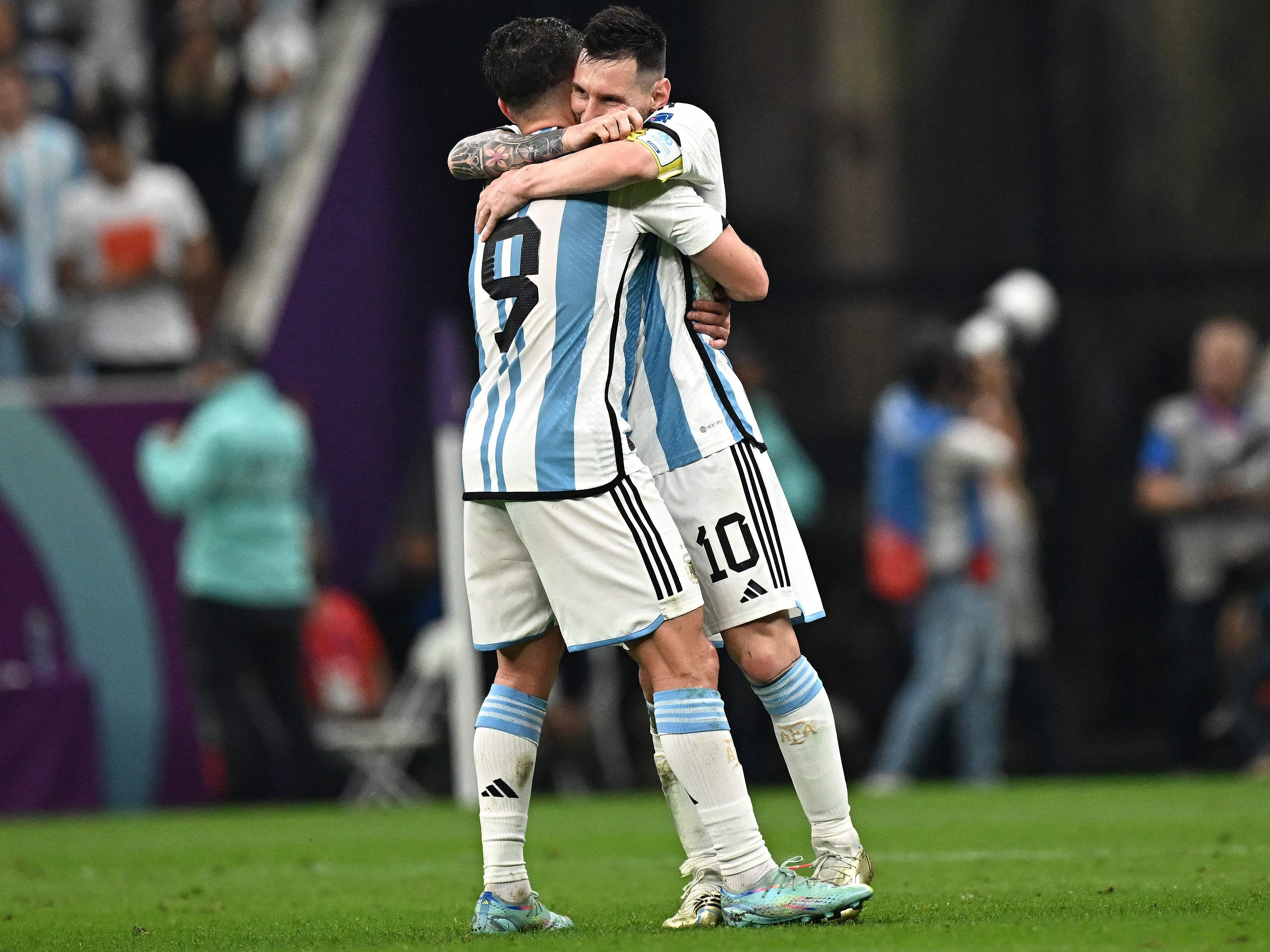 Alvarez und Messi zeichneten sich für die drei Argentinischen Tore verantwortlich.