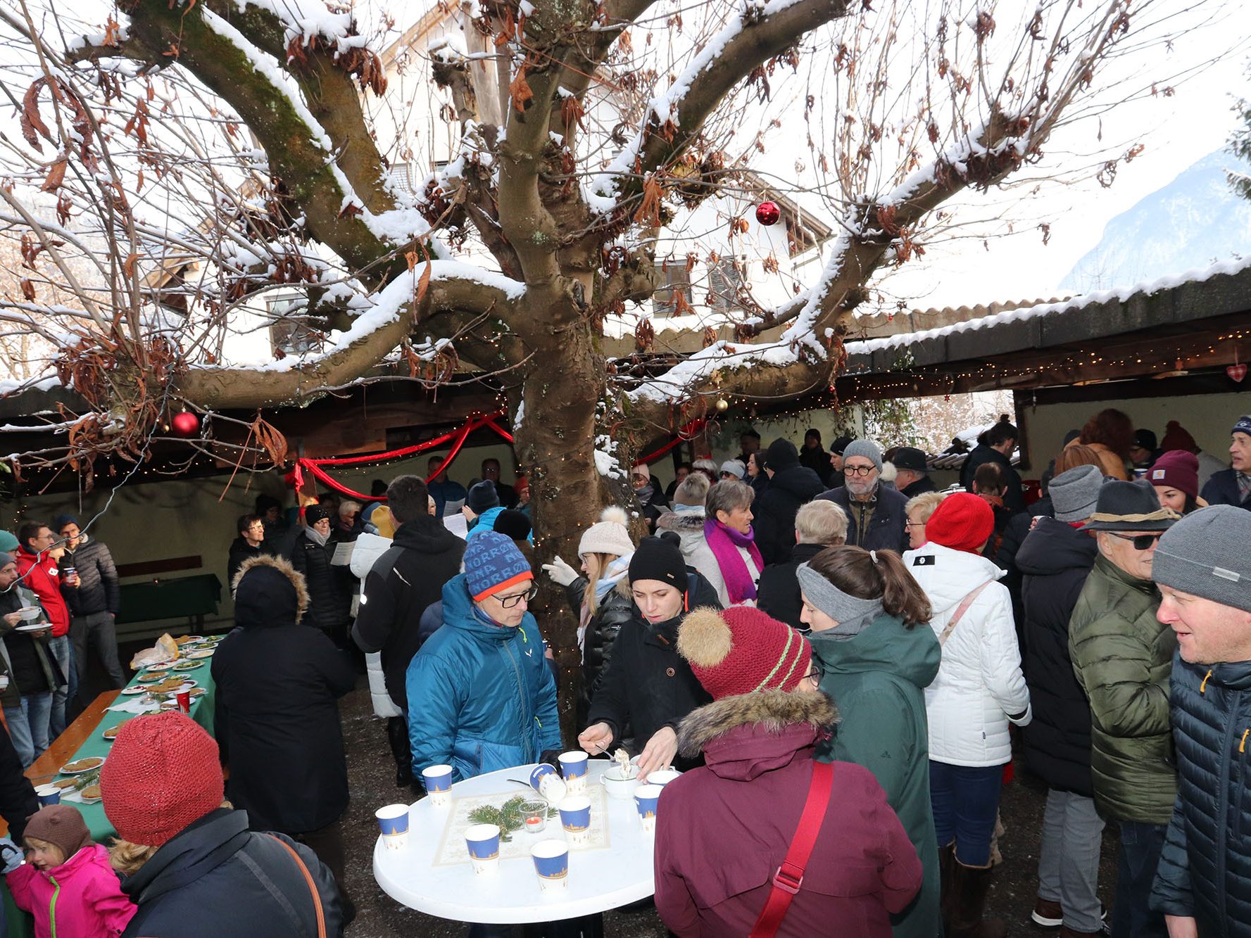 Grenzenlose Adventfeier in Nüziders.