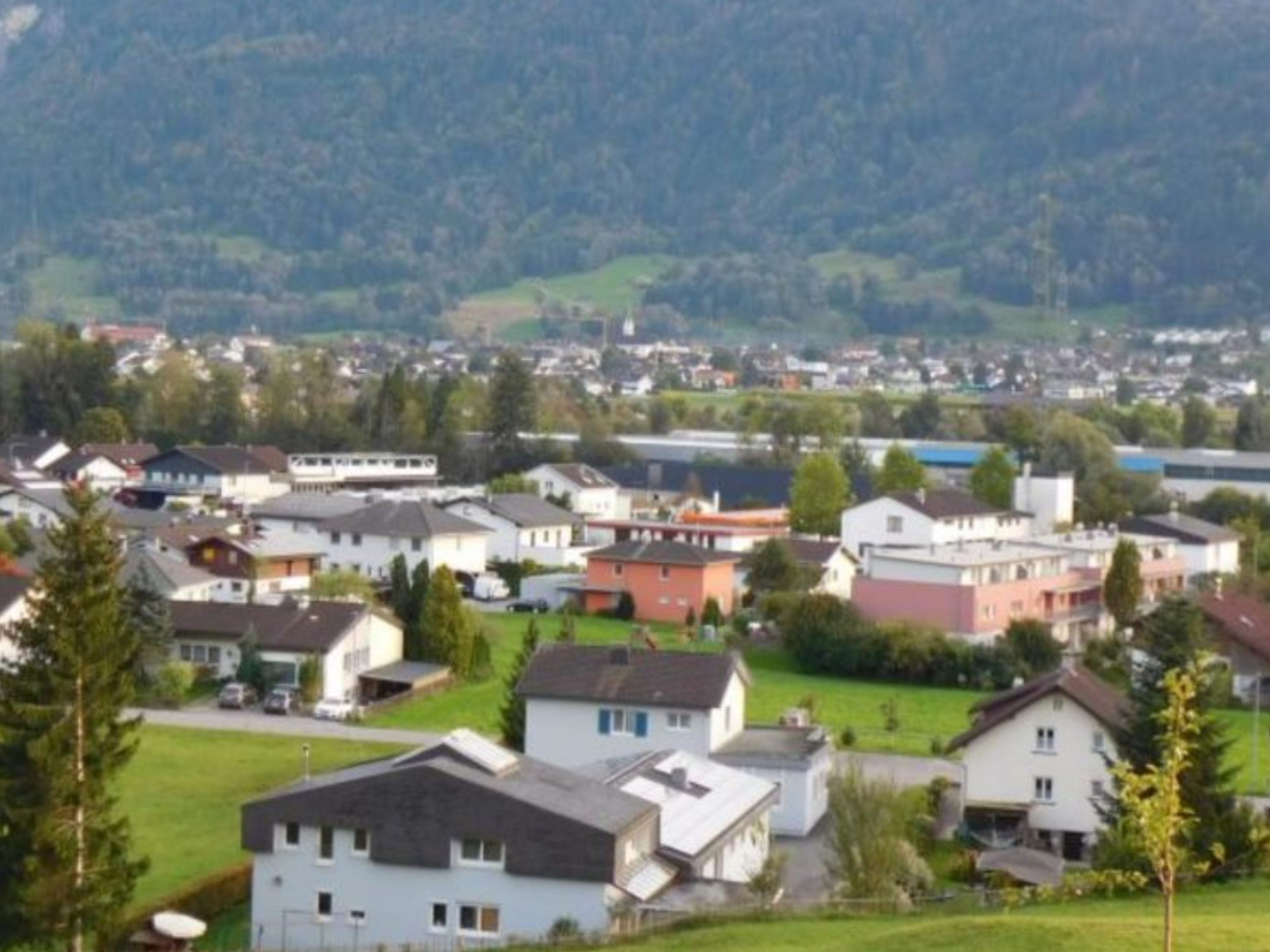 In der Gemeinde Schlins wird weiterhin gerne gewohnt In der Gemeinde Schlins wird weiterhin gerne gewohnt