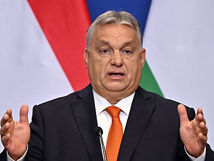 Orban bezeichnet sich selbst als das "schwarze Schaf" der EU Orban bezeichnet sich selbst als das "schwarze Schaf" der EU