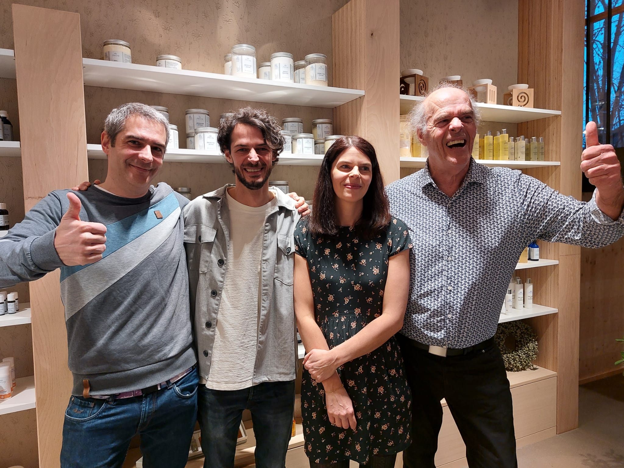 Die feeling-Geschäftsleitung hatte zum Schnuppertag geladen: Ingo, Stefan, Julia und Elmar Mähr. Die feeling-Geschäftsleitung hatte zum Schnuppertag geladen: Ingo, Stefan, Julia und Elmar Mähr.