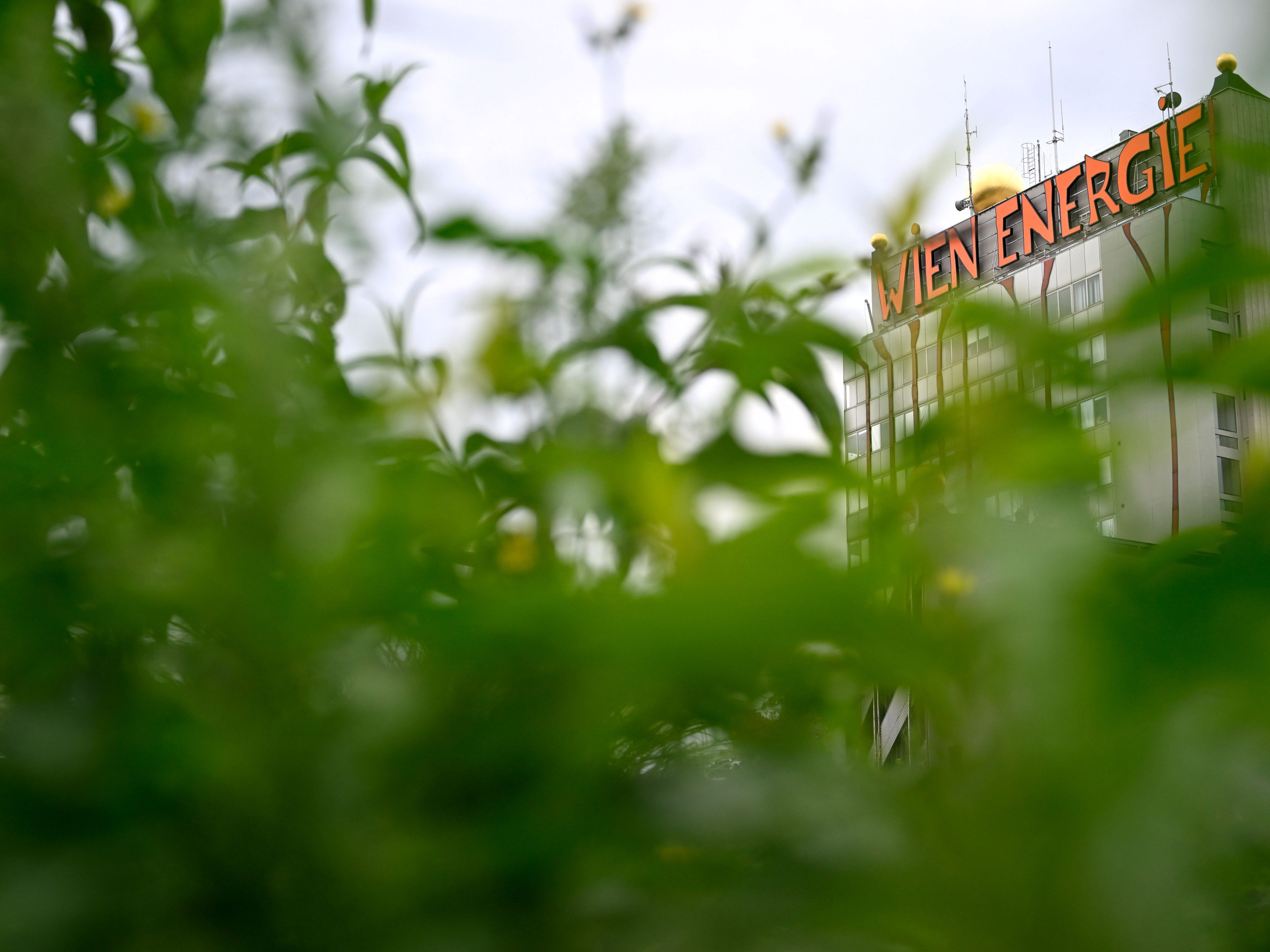 Die Wien Energie baute ihre Photovoltaik- und Windkraftanlagen 2022 kräftig aus. Die Wien Energie baute ihre Photovoltaik- und Windkraftanlagen 2022 kräftig aus.