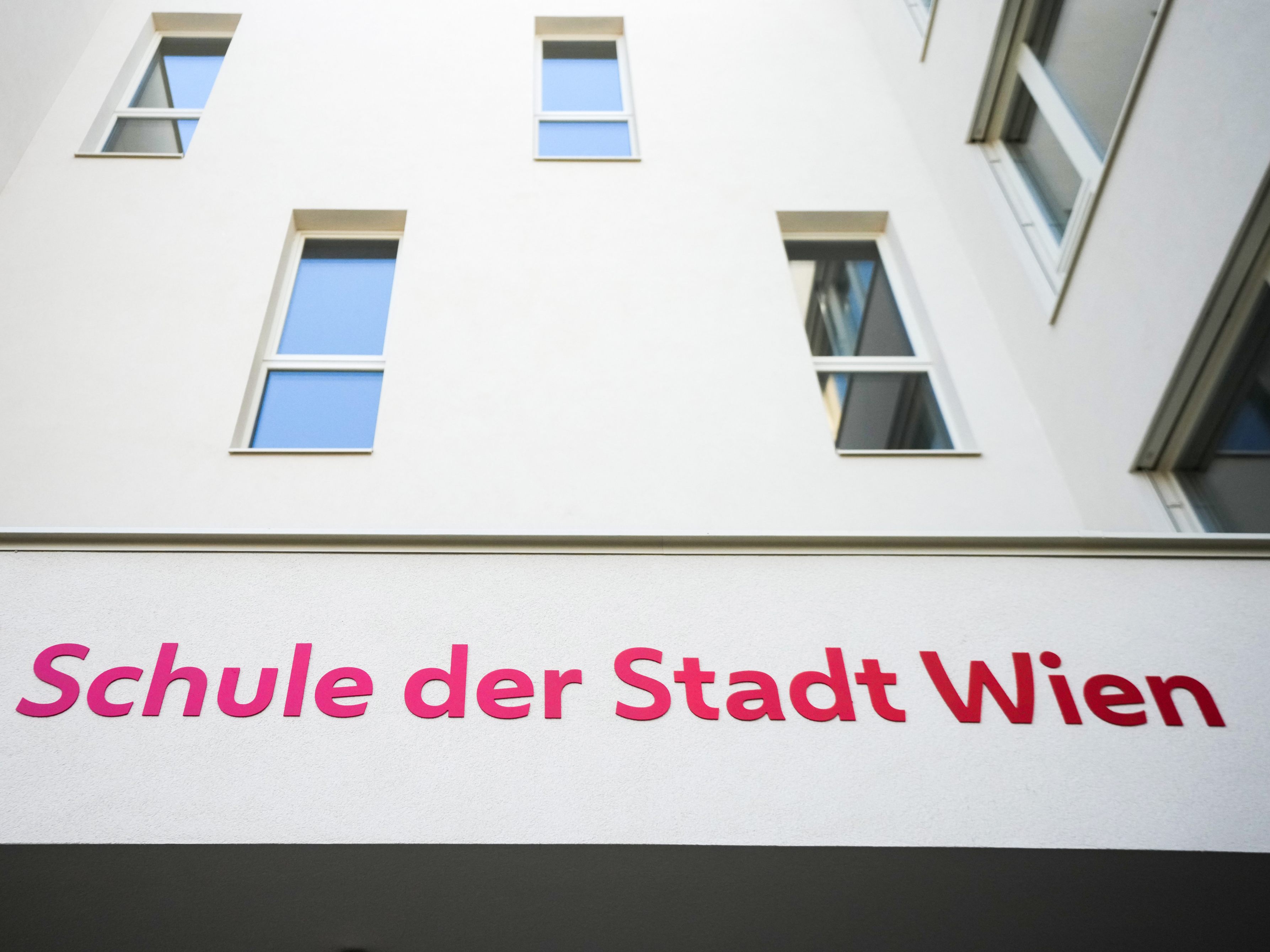 Im Missbrauchsfall um einen Wiener Sportlehrer wird es keine Ermittlungen zu möglichen Mittätern geben. Im Missbrauchsfall um einen Wiener Sportlehrer wird es keine Ermittlungen zu möglichen Mittätern geben.