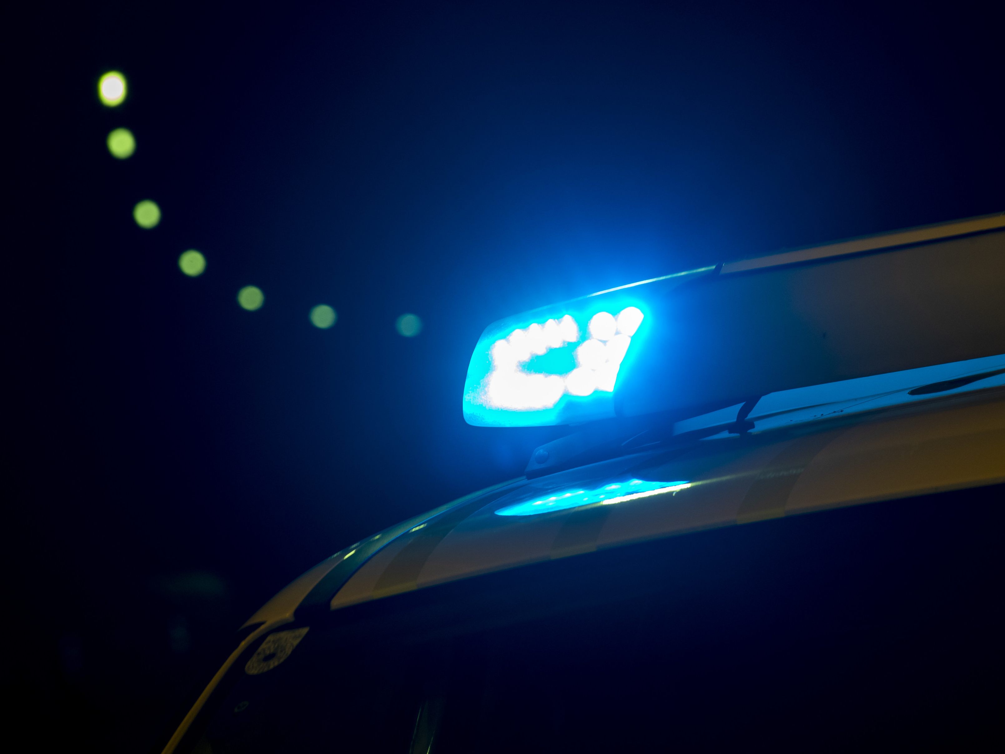 Zwei Verletzte gab es bei einem Unfall mit einem Regionalzug im Pinzgau. Zwei Verletzte gab es bei einem Unfall mit einem Regionalzug im Pinzgau.