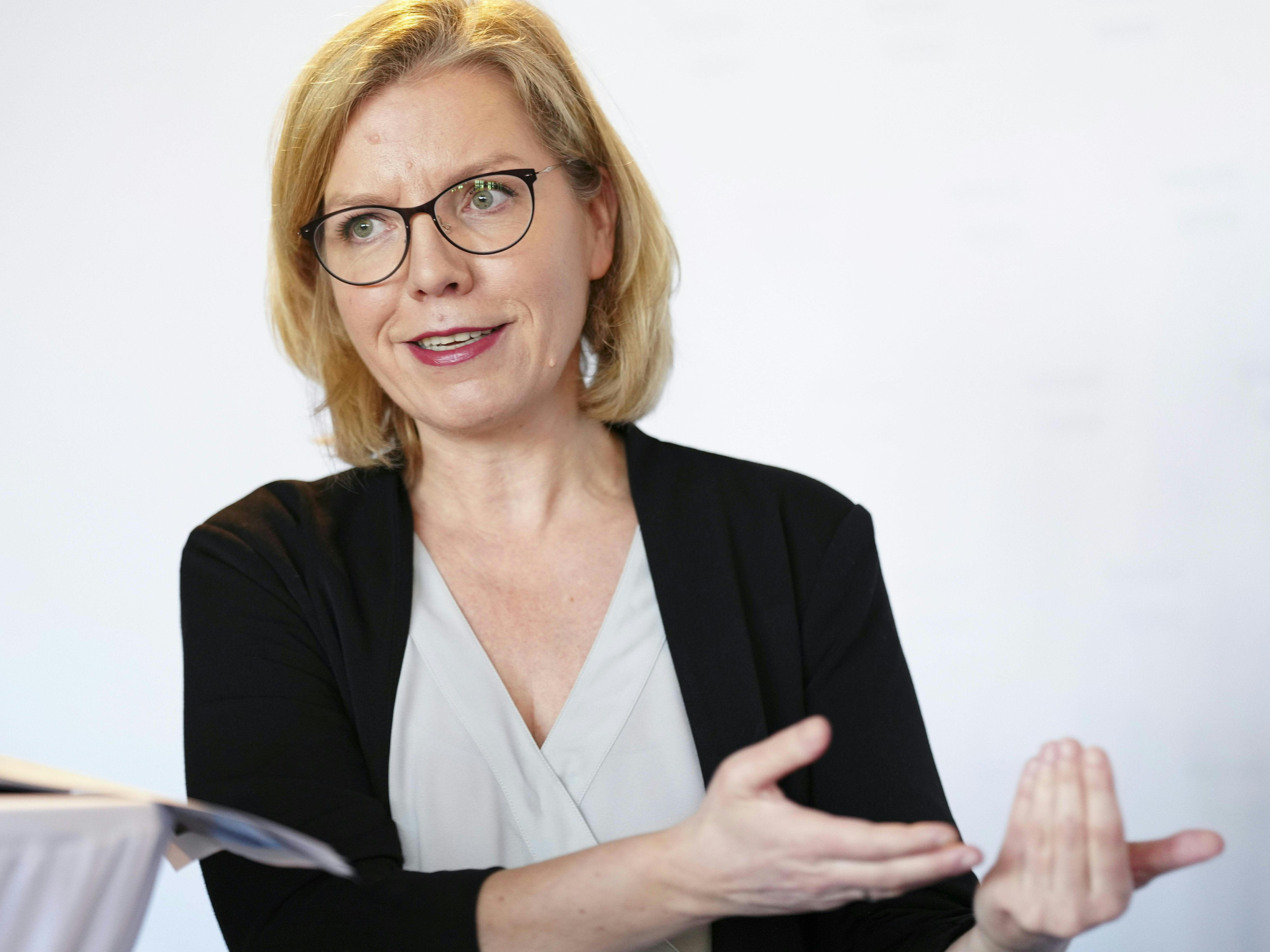 Grüne und ÖVP sind sich bei einem möglichen Fracking-Verbot uneinig. Grüne und ÖVP sind sich bei einem möglichen Fracking-Verbot uneinig.