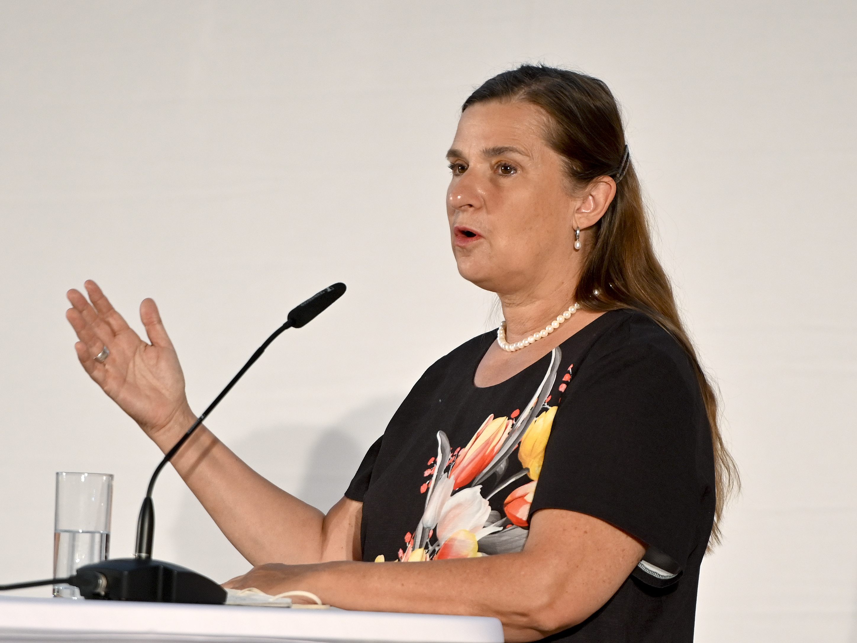 Das Innsbrucker Forscherteam rund um die Virologin Dorothee von Laer hat sich mit resistenten Coronaviren beschäftigt. Das Innsbrucker Forscherteam rund um die Virologin Dorothee von Laer hat sich mit resistenten Coronaviren beschäftigt.