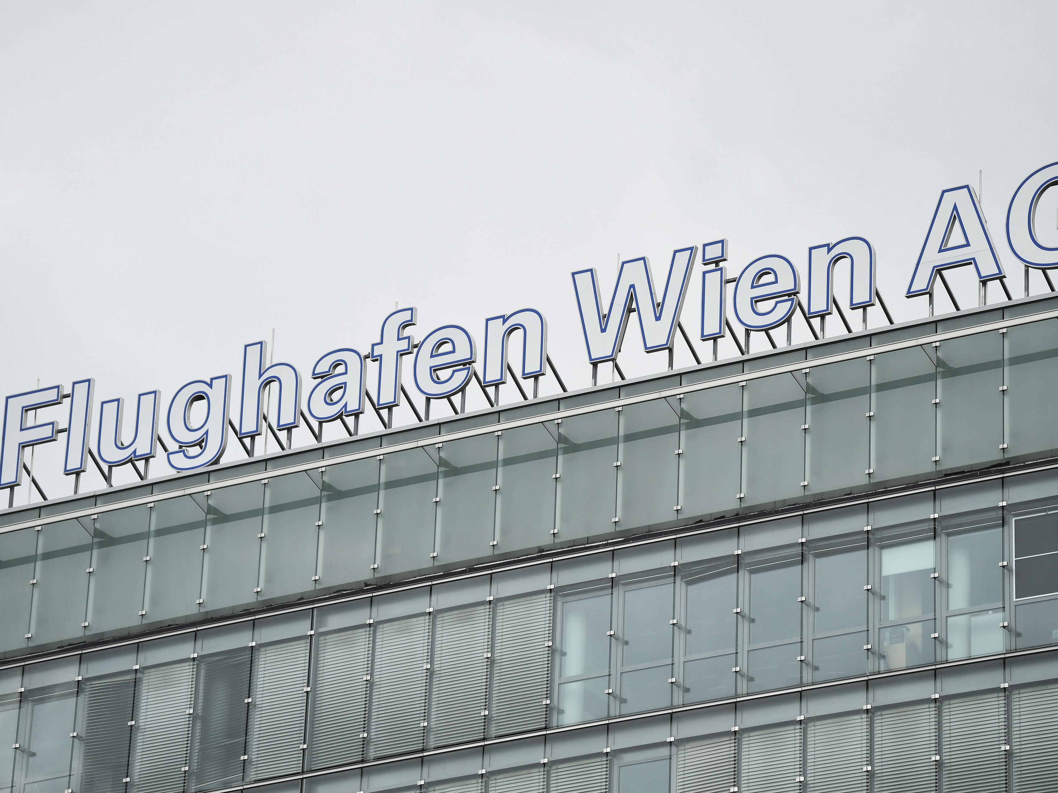 Der Erwerb von 9,99 % der Aktien wurden freigegeben.