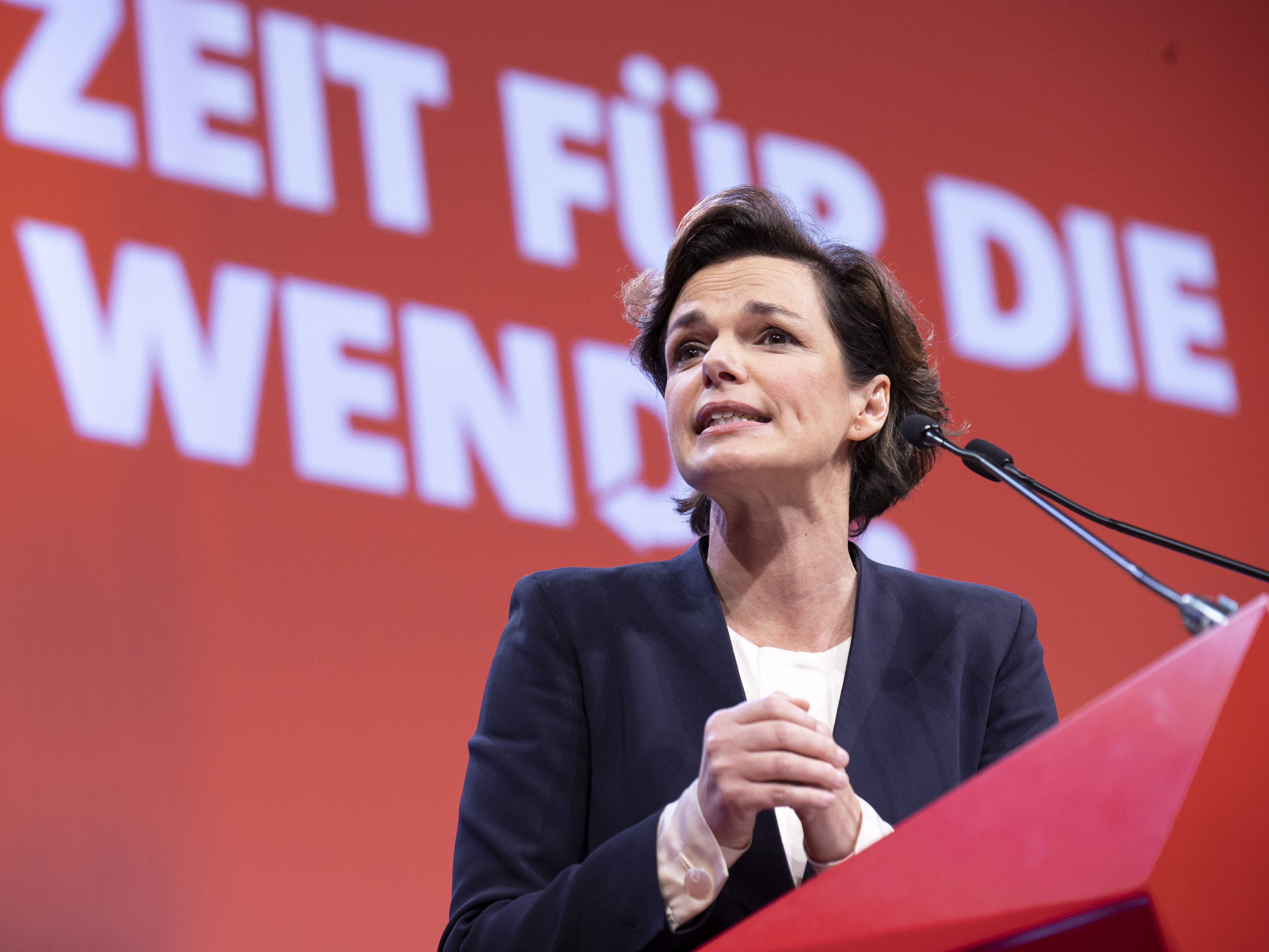 Das SPÖ-Parteipräsidium trifft sich am Mittwoch und Donnerstag zur Klausur in Klagenfurt. Das SPÖ-Parteipräsidium trifft sich am Mittwoch und Donnerstag zur Klausur in Klagenfurt.