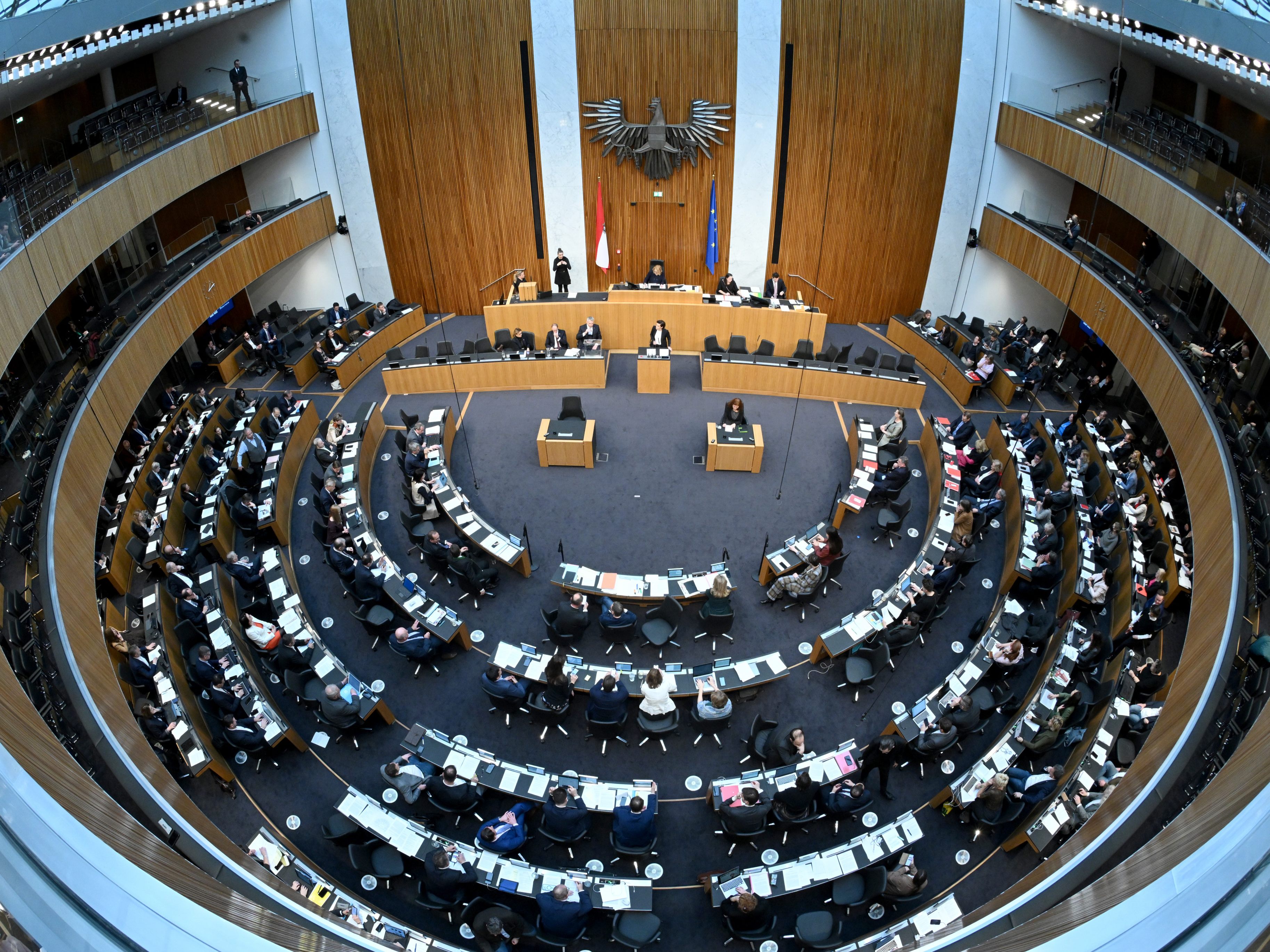 SPÖ hatte Nationalratssondersitzung beantragt. SPÖ hatte Nationalratssondersitzung beantragt.