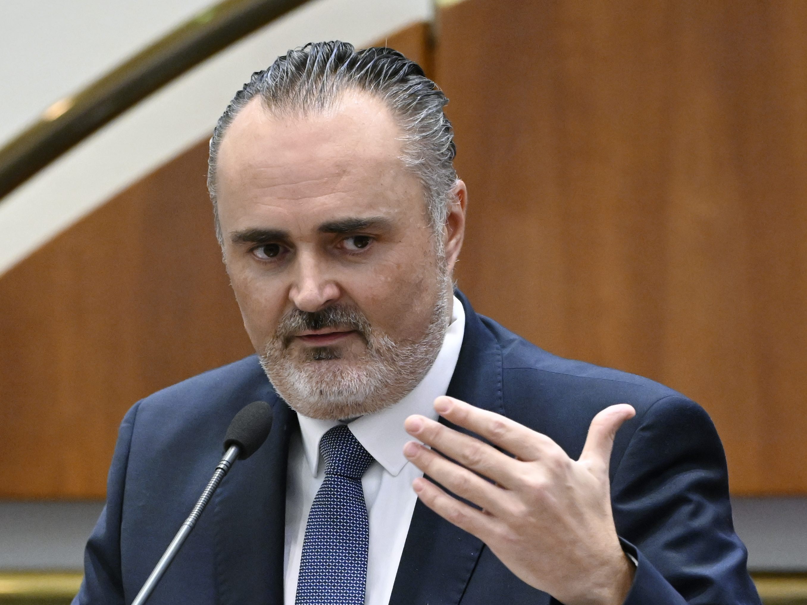 Hans Peter Doskozil will in der Schweiz den burgenländischen Weg zur Energieautarkie vorstellen. Hans Peter Doskozil will in der Schweiz den burgenländischen Weg zur Energieautarkie vorstellen.