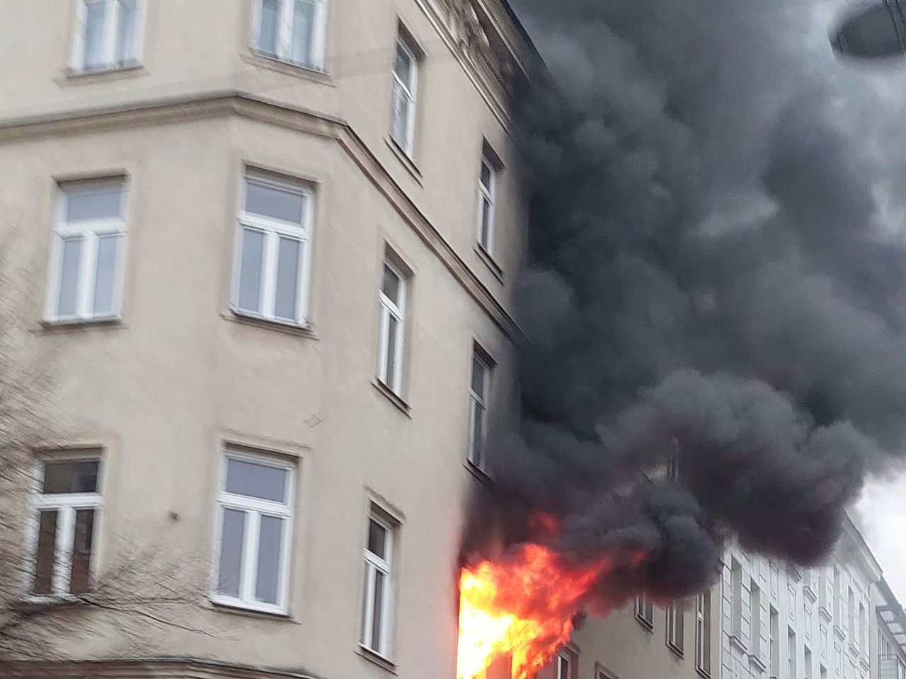 Wohnungsbrand in Win-Ottakring. Wohnungsbrand in Win-Ottakring.