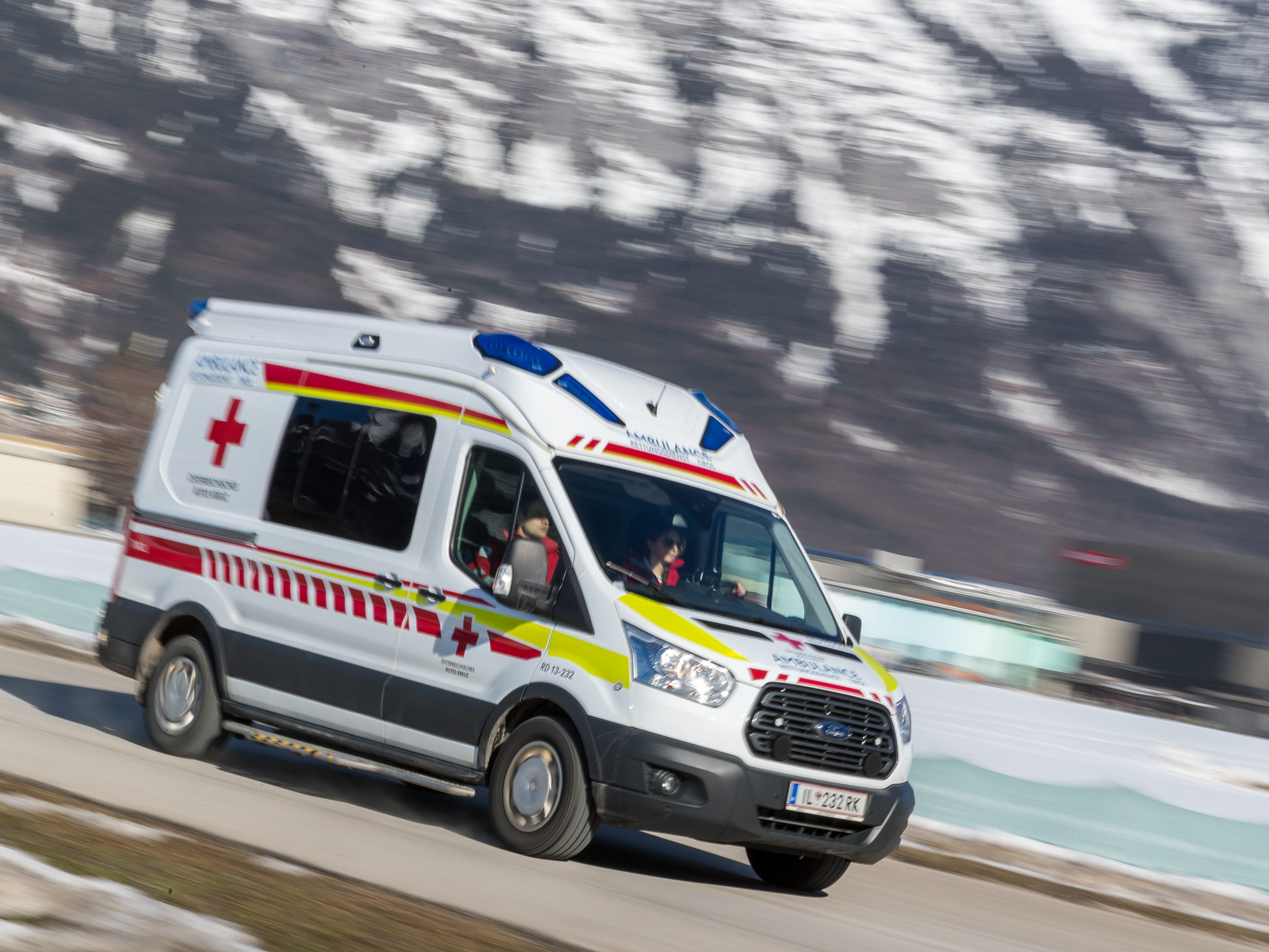 Ein 49-Jähriger ist bei Forstunfall in Niederösterreich gestorben. Ein 49-Jähriger ist bei Forstunfall in Niederösterreich gestorben.