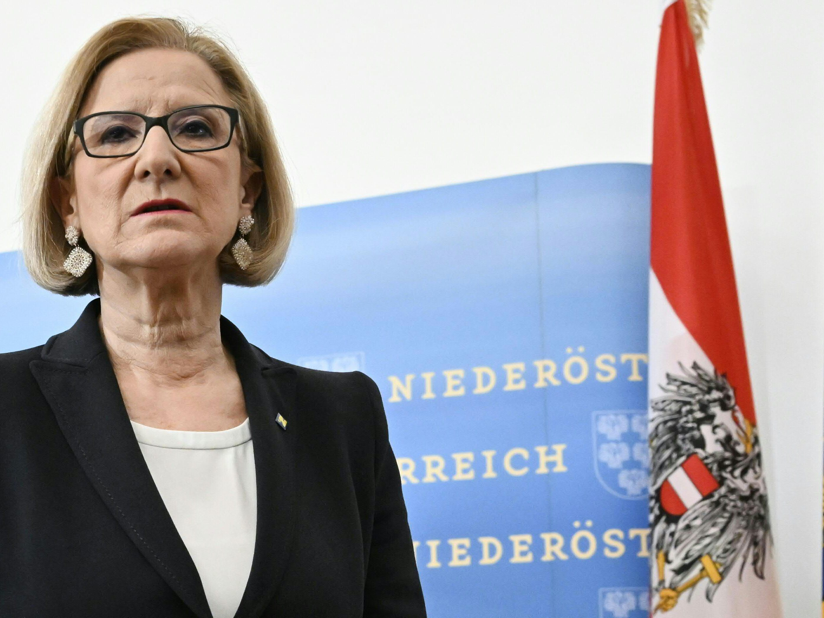 Nach NÖ-Wahl: Am Mittwoch soll es Gespräche von Mikl-Leitner mit Landbauer, Hergovich und Krismer geben.