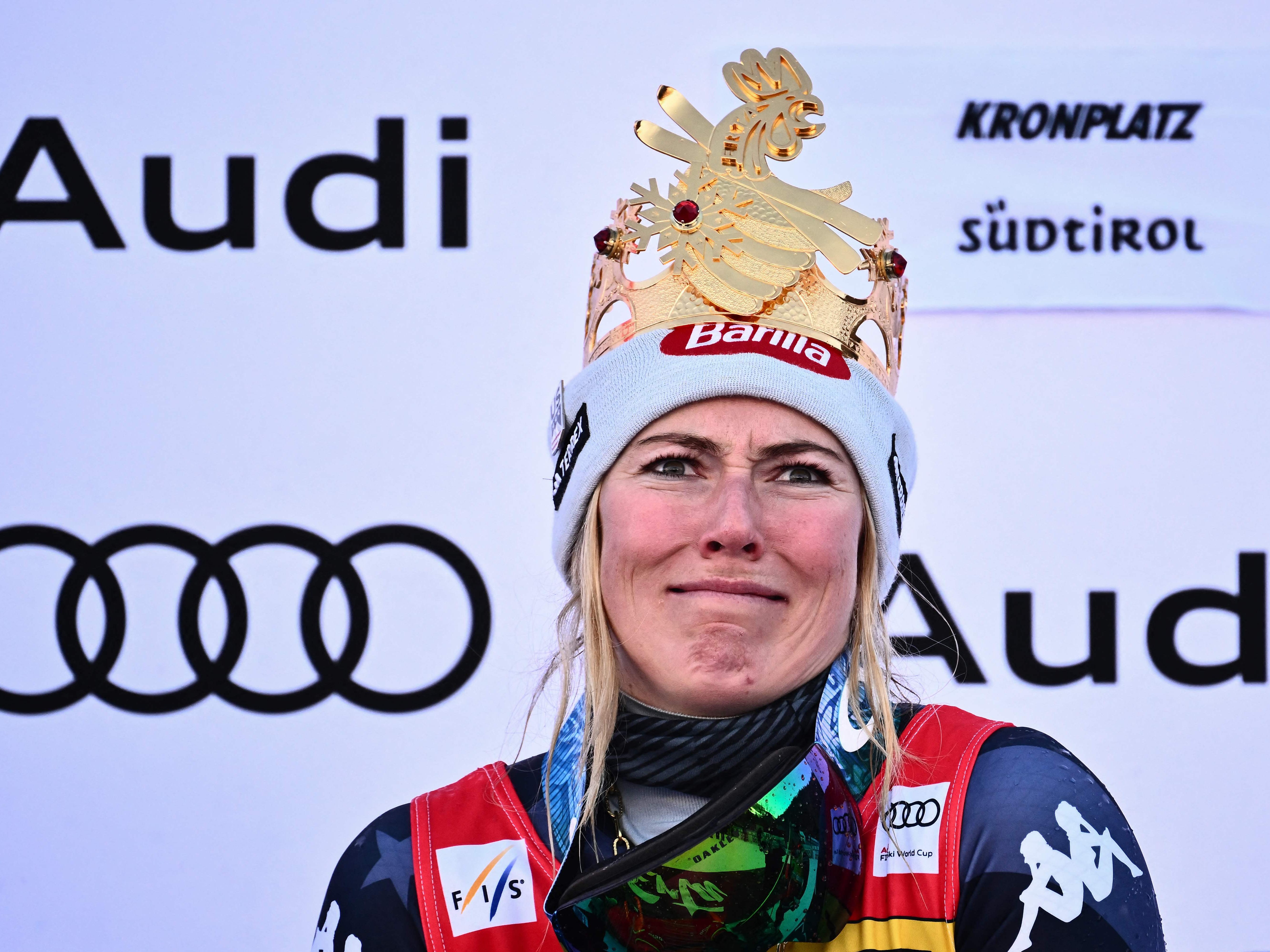 Mikaela Shiffrin sprach im ORF-Interview über ihren gesundheitlichen Zustand - die Übersetzung sorgt für Schmunzeln. Mikaela Shiffrin sprach im ORF-Interview über ihren gesundheitlichen Zustand - die Übersetzung sorgt für Schmunzeln.