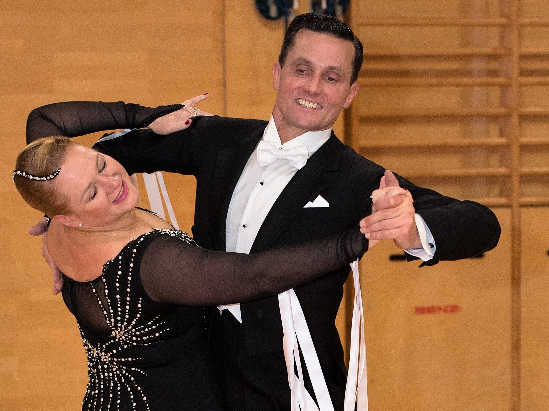 Bewundern Sie die sportlichen Höchstleistungen der TänzerInnen