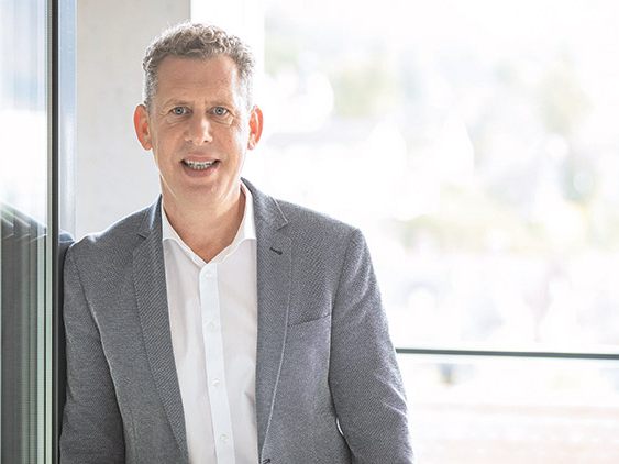 AK-Präsident Bernhard Heinzle: „Der AK-Bildungsgutschein ist eine leicht zugängliche, sofort einlösbare Bildungsförderung für 170.000 AK-Mitglieder im Land.“ (Foto: Lukas Hämmerle)