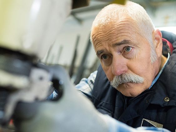 Arbeiten bis der Arzt kommt? Das kann es wohl nicht sein! (Foto: auremar/adobe.stock)