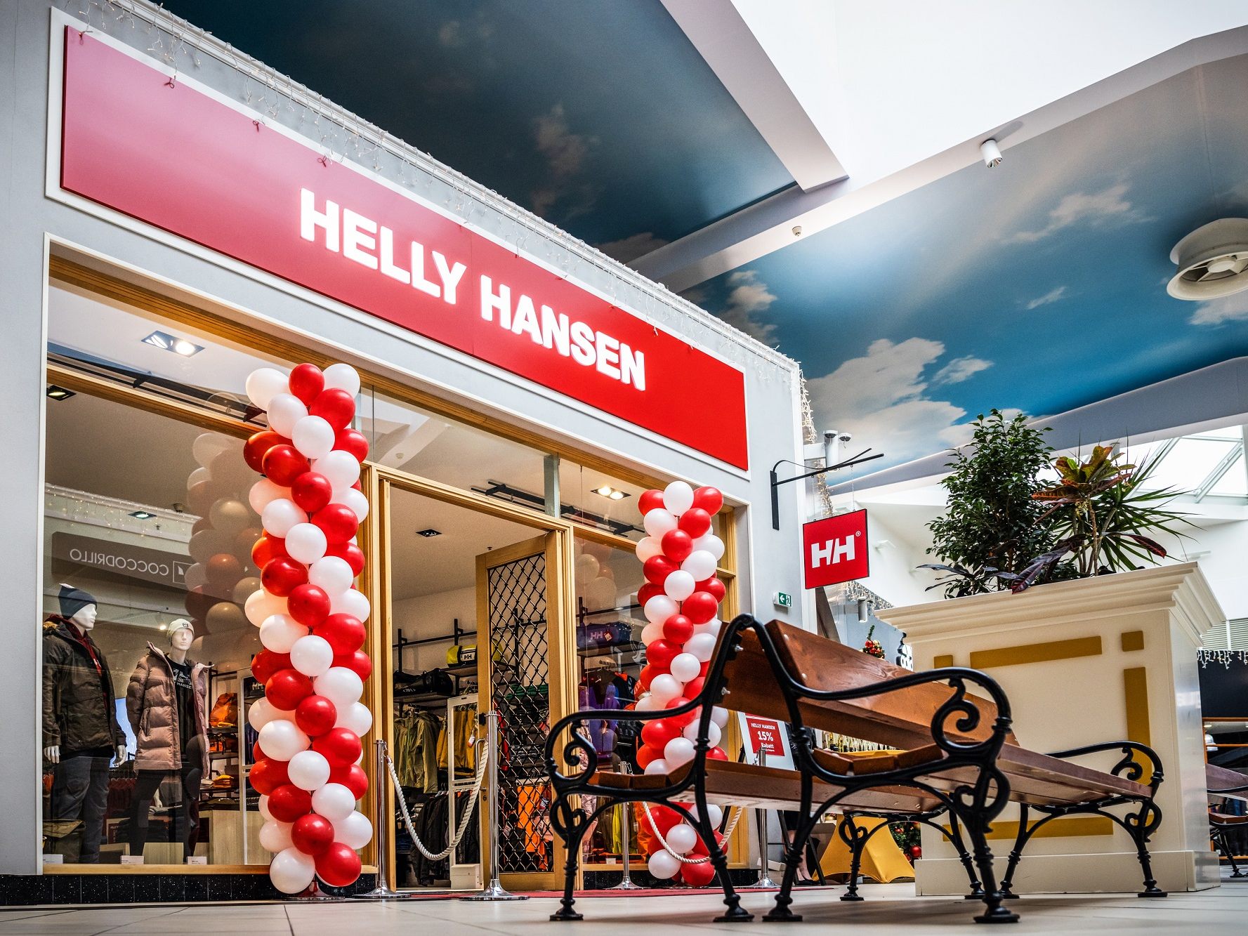 Helly Hansen eröffnet Store im Freeport Fashion & Design Outlet Kleinhaugsdorf.