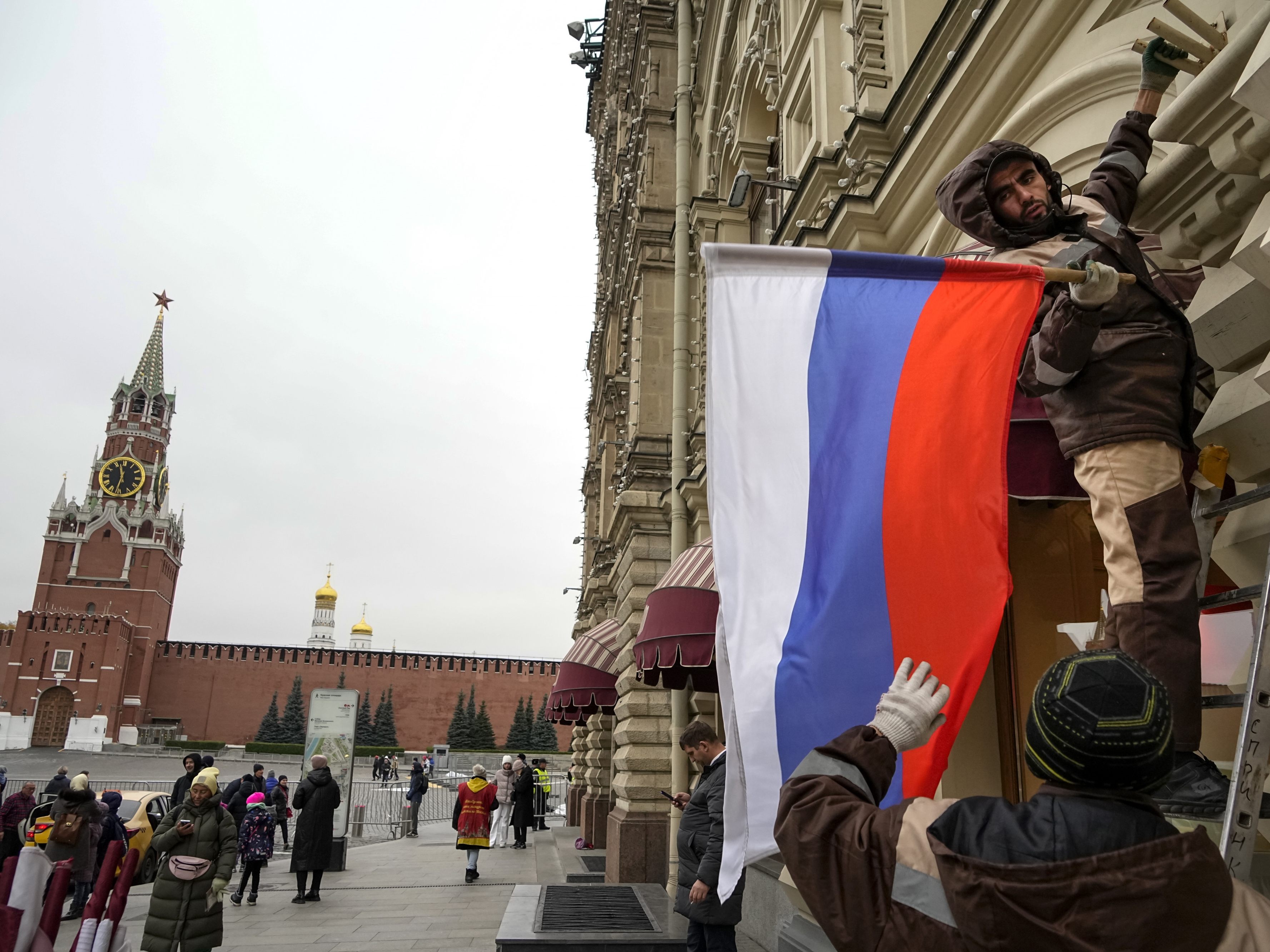 Ein russisches Gericht hat ein Verbot für die älteste Menschenrechtsorganisation in Russland angeordnet. Ein russisches Gericht hat ein Verbot für die älteste Menschenrechtsorganisation in Russland angeordnet.