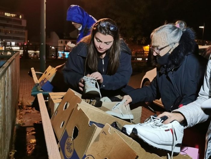 Spendenaufruf: Schlafsäcke und Winterschuhe benötigt. Spendenaufruf: Schlafsäcke und Winterschuhe benötigt.