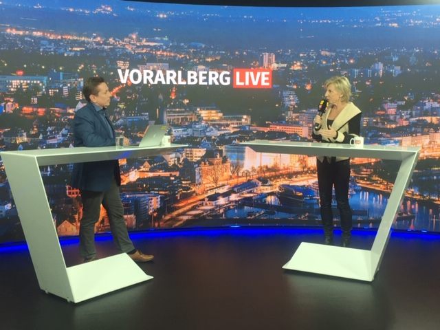 Joachim Mangard im Gespräch mit Gaby Schwarz.
