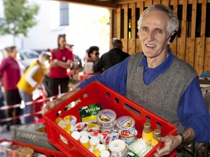 Elmar Stüttler "Tischlein deck dich". Elmar Stüttler "Tischlein deck dich".