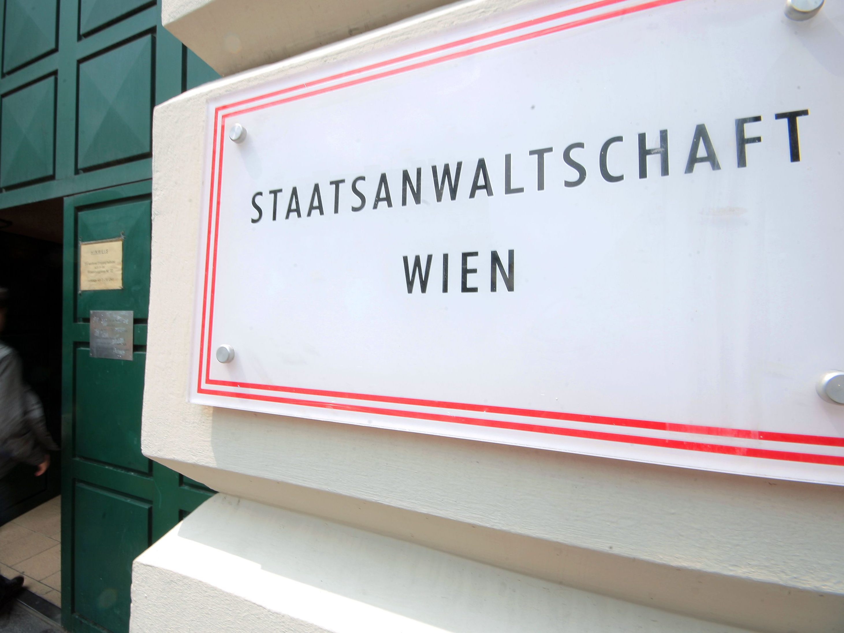 Aufgrund von Missstandsvorwürfen in einer Ärztekammer wurde die Ermittlungen eingeleitet. Aufgrund von Missstandsvorwürfen in einer Ärztekammer wurde die Ermittlungen eingeleitet.