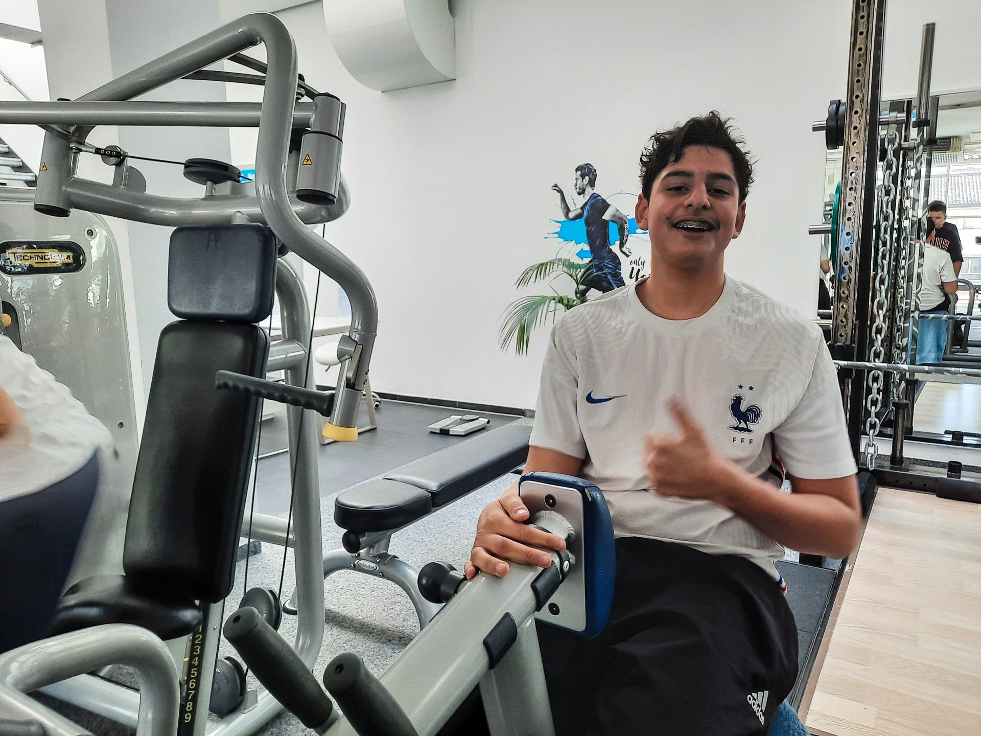 Einen besonderen Ausflug machten die Schüler der Mittelschule Kirchdorf. Sie besuchten zum ersten Mal das Fitnessstudio. Einen besonderen Ausflug machten die Schüler der Mittelschule Kirchdorf. Sie besuchten zum ersten Mal das Fitnessstudio.
