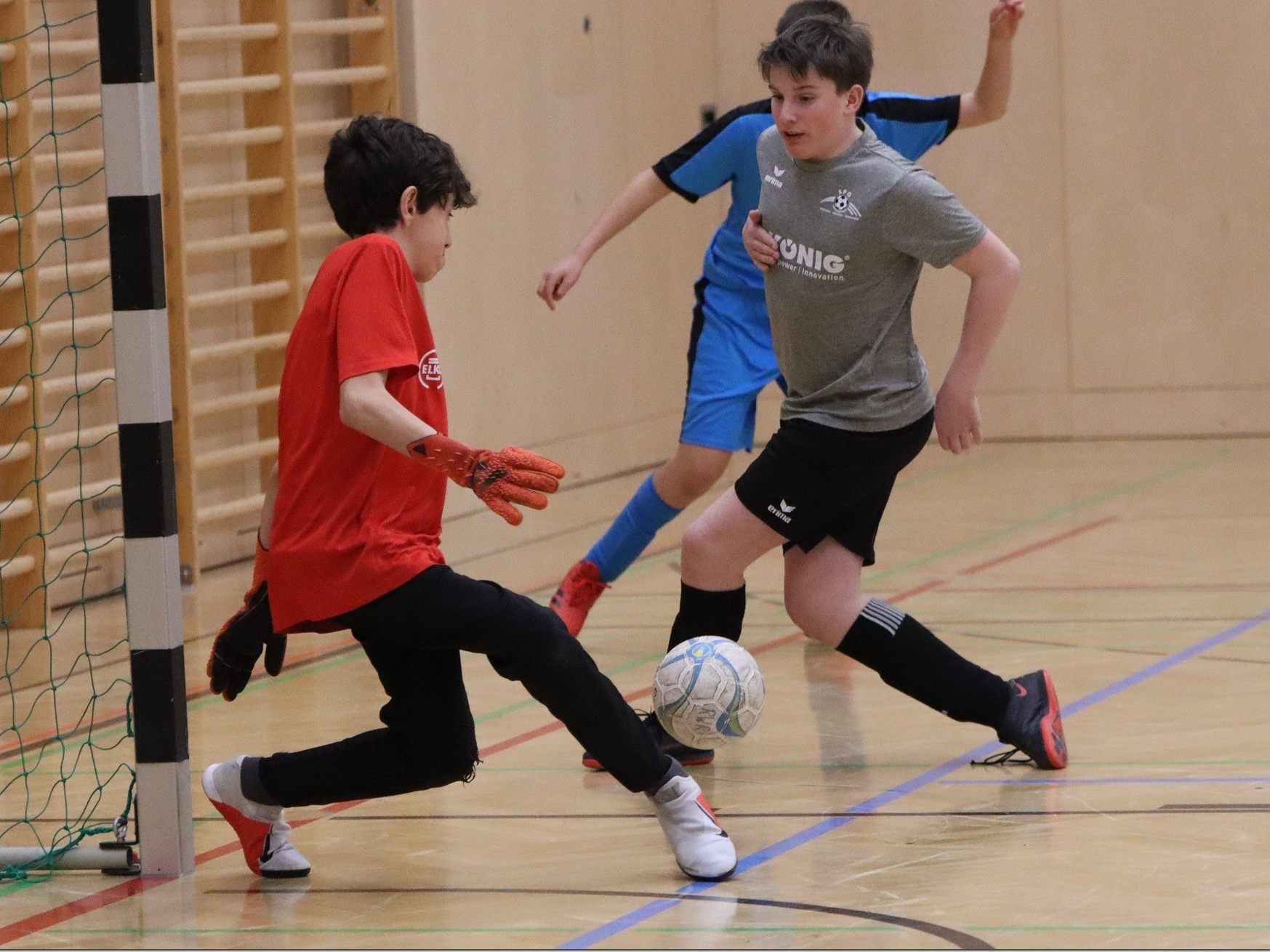 Das Unter-13-Turnier mit RW Rankweil brachte tollen Fußball in der Halle. Das Unter-13-Turnier mit RW Rankweil brachte tollen Fußball in der Halle.