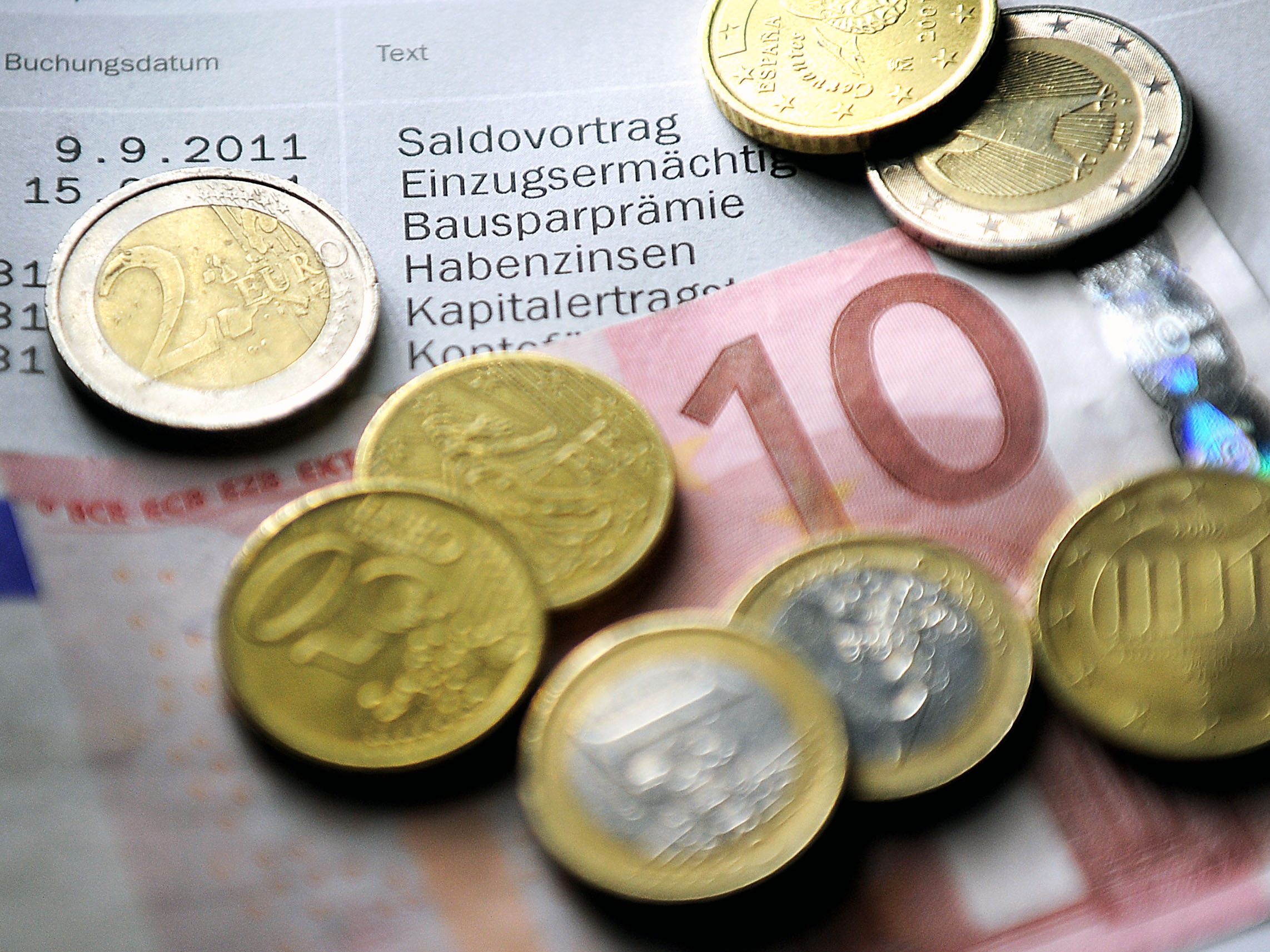 Bausparer und Sparkonten locken wieder mit höheren Zinsen.