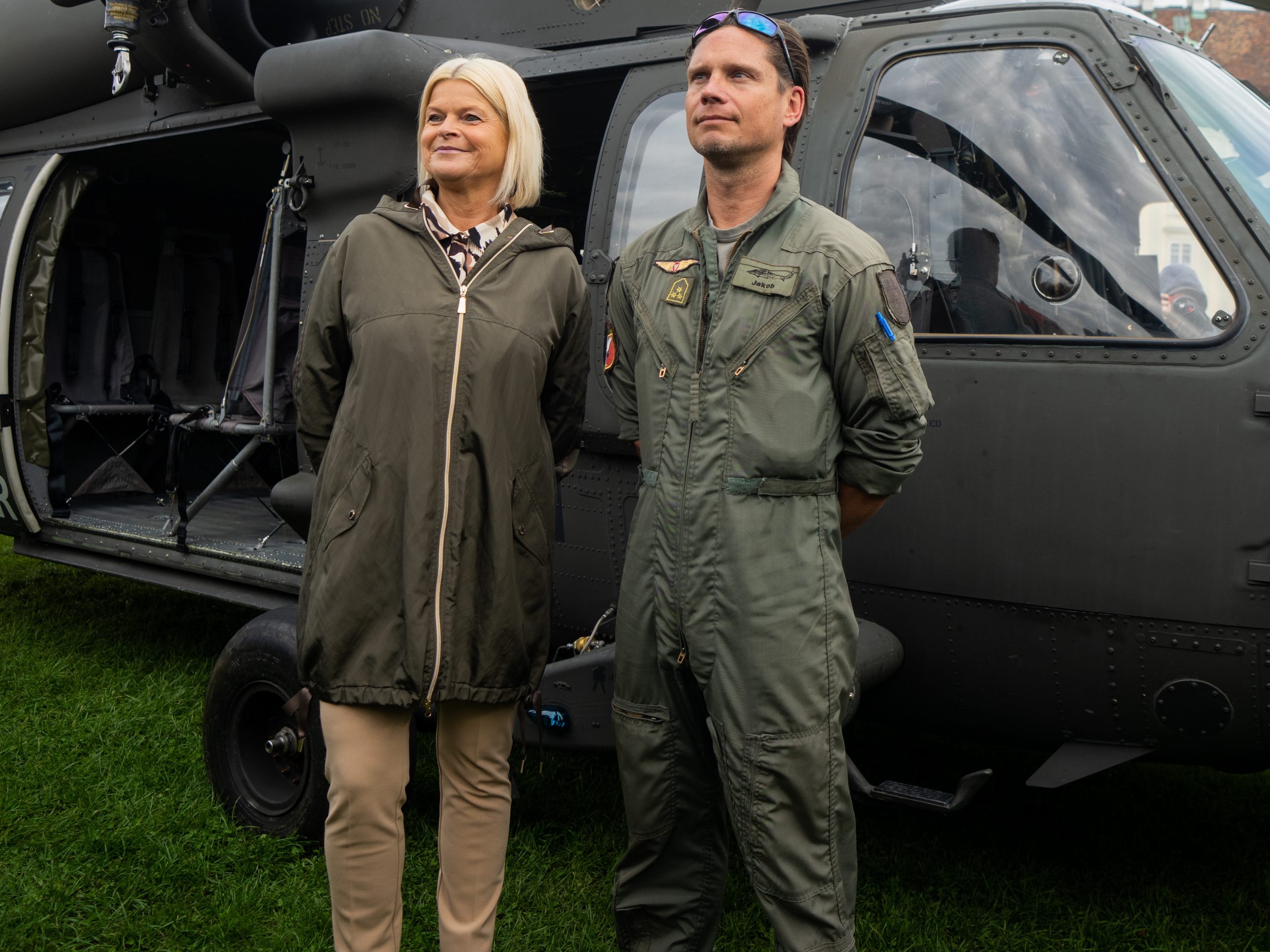 Verteidigungsministerin Tanner kann sich eine Entminung in der Ukraine durch das Bundesheer vorstellen. Verteidigungsministerin Tanner kann sich eine Entminung in der Ukraine durch das Bundesheer vorstellen.