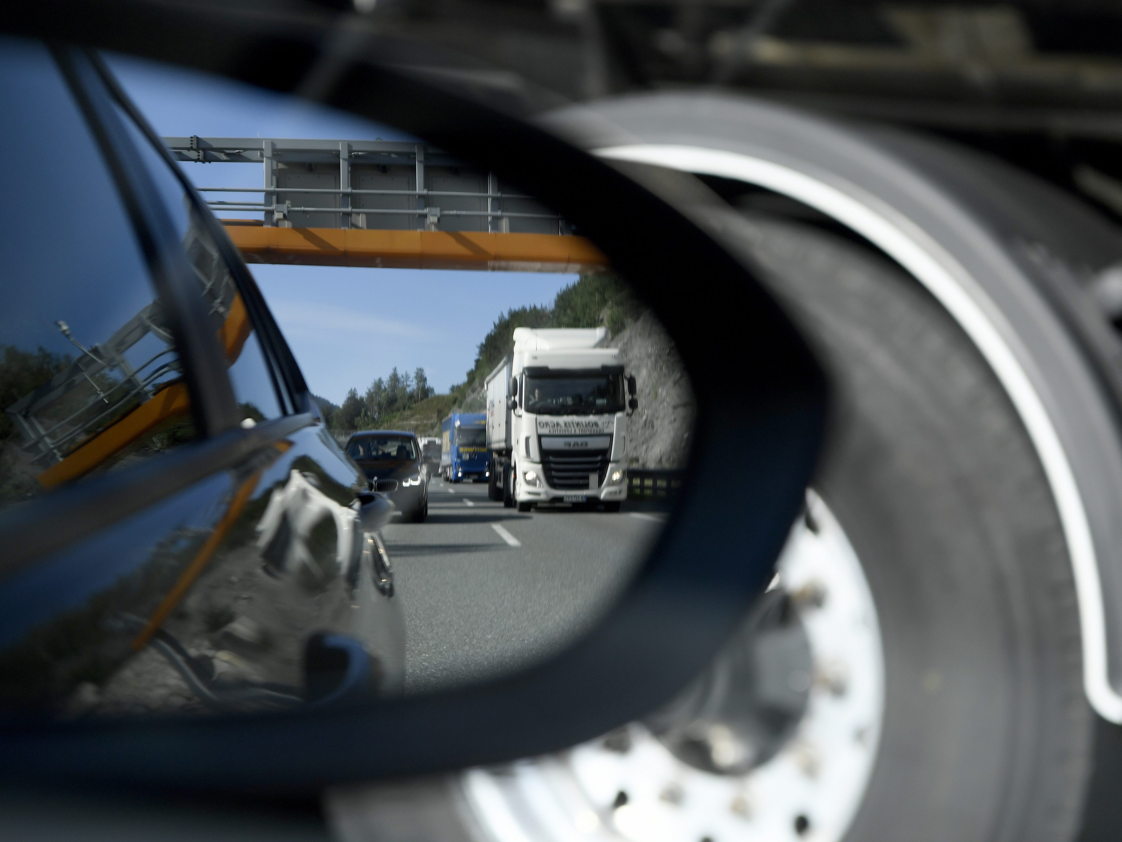 Die Polizei kam einem Großbetrug in der Transportbranche auf die Schliche. Die Polizei kam einem Großbetrug in der Transportbranche auf die Schliche.